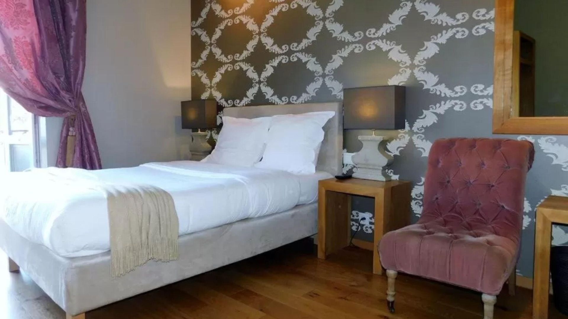 De La Hotel 2*