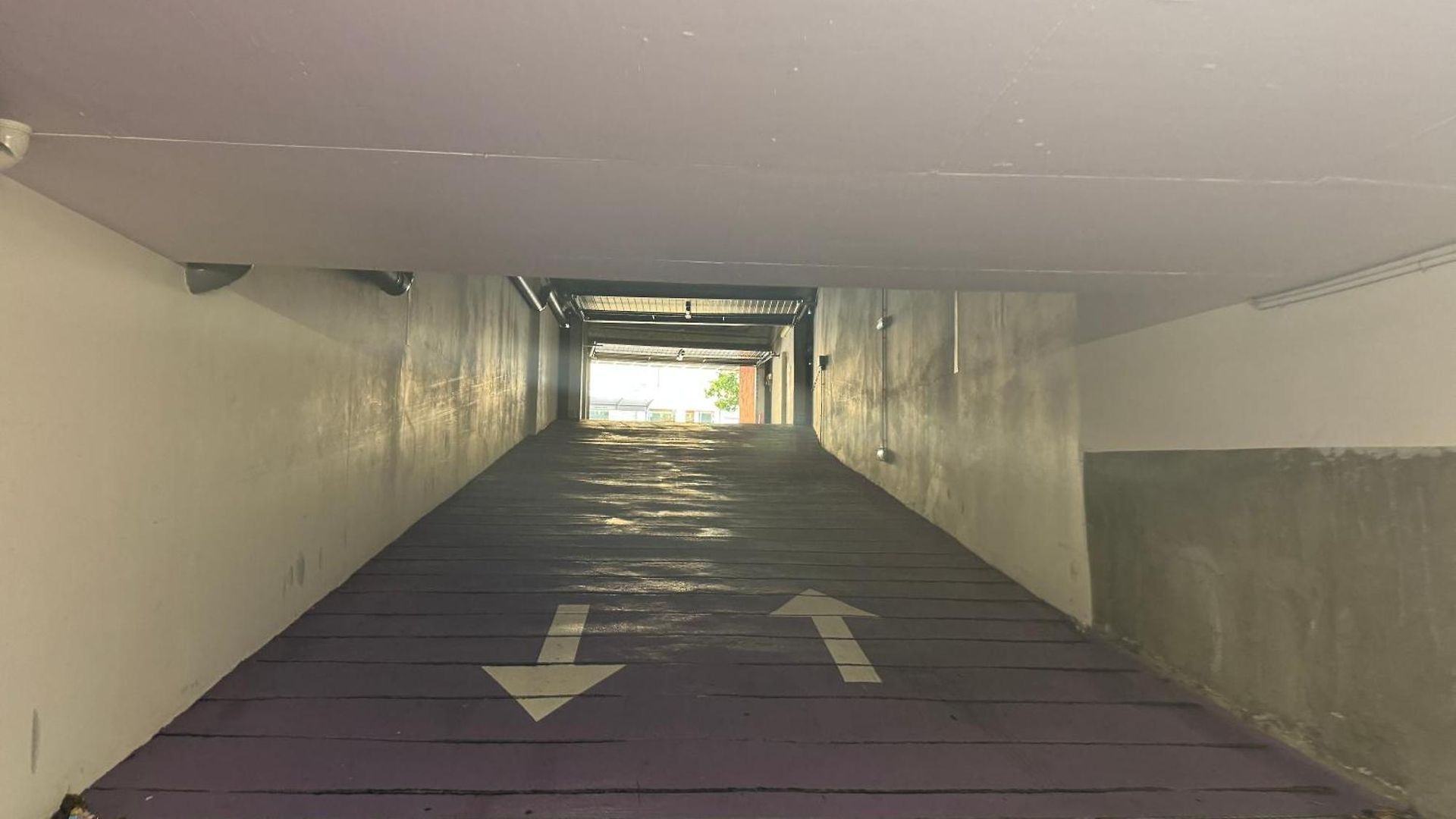Gambetta Promenade Modern Near With Parking