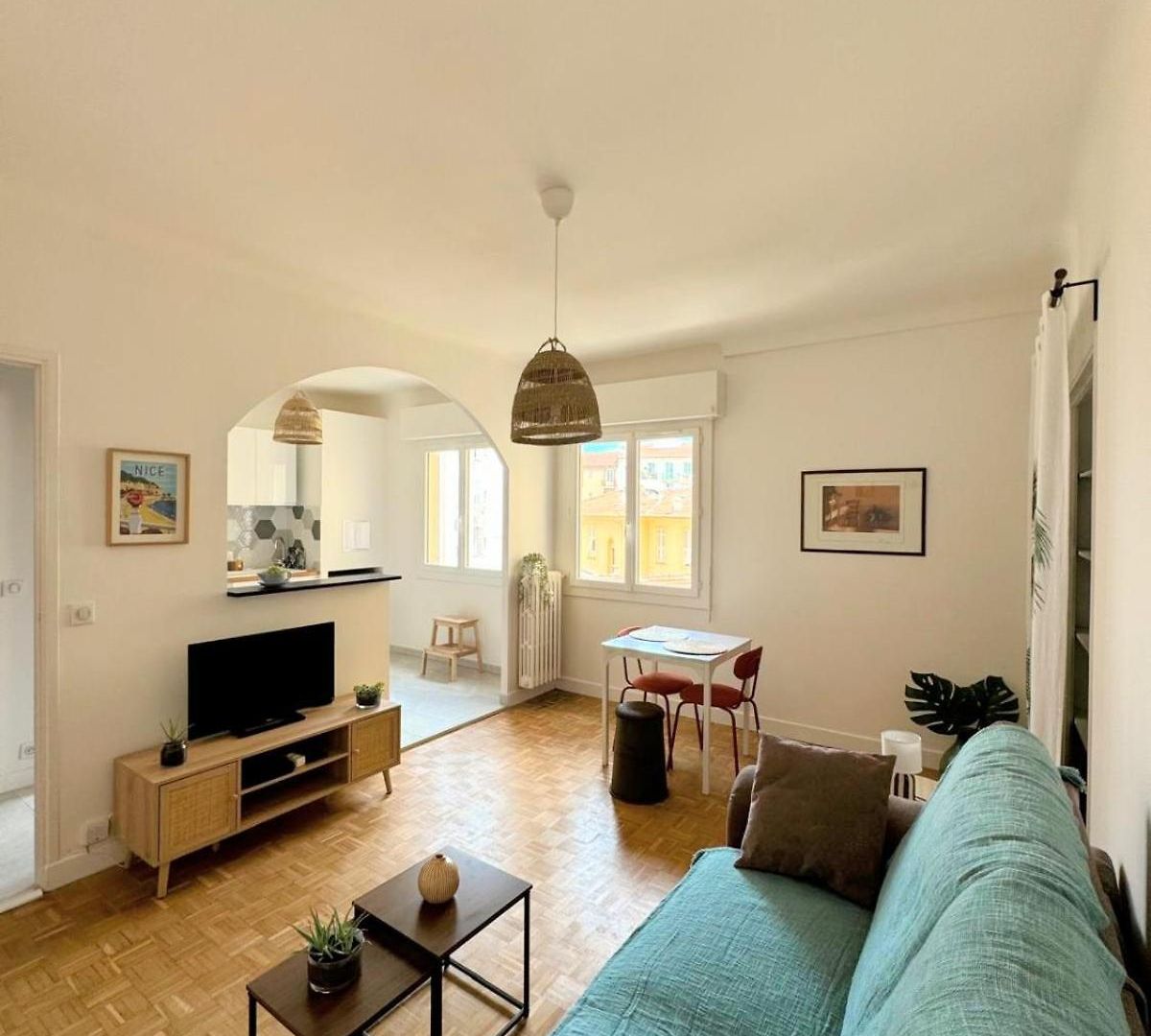Appartement Près De La Et La Promenade Des Nice