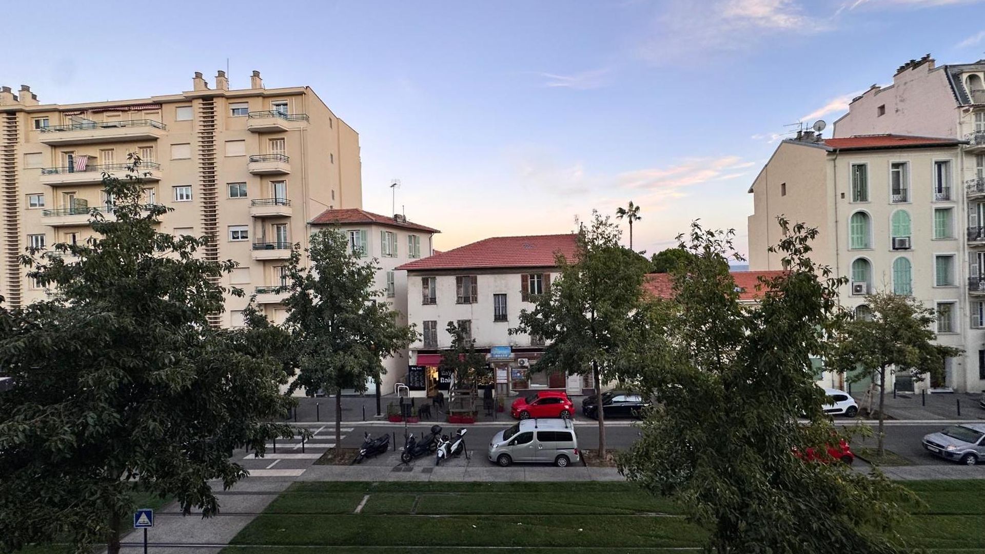 Moderne 3 Pièces Climatisé Avec Balcon, à 2 Min Appartement *