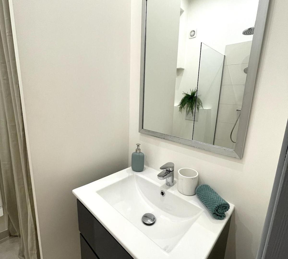 Vieux-nice Proche De La Et Cours Saleya Appartement *