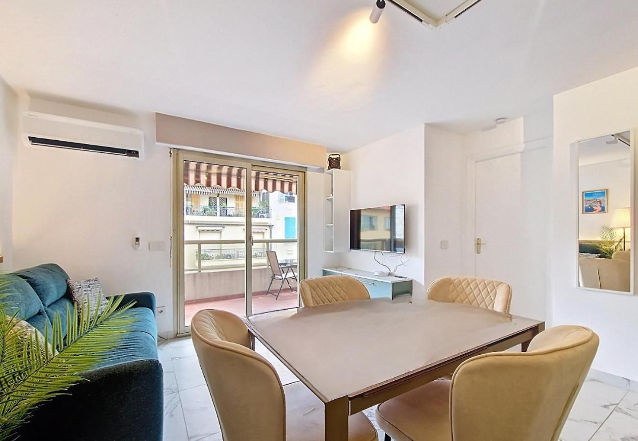 Nestor&jeeves - Le Sagittaire - Terrasse, Proche Nice