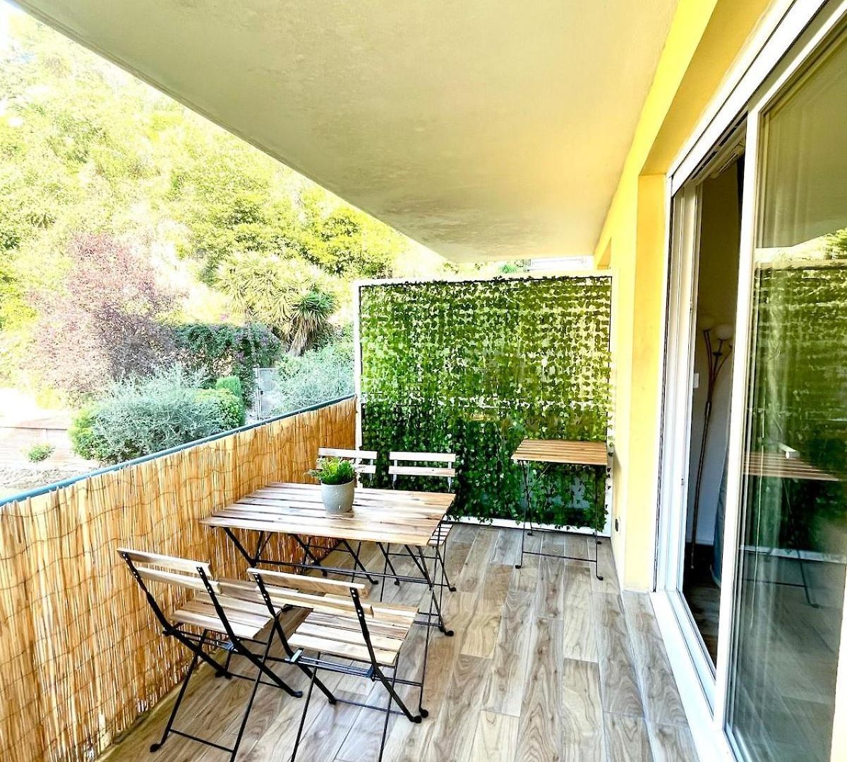 Apartment Peaceful In With Terrace, Parking *
