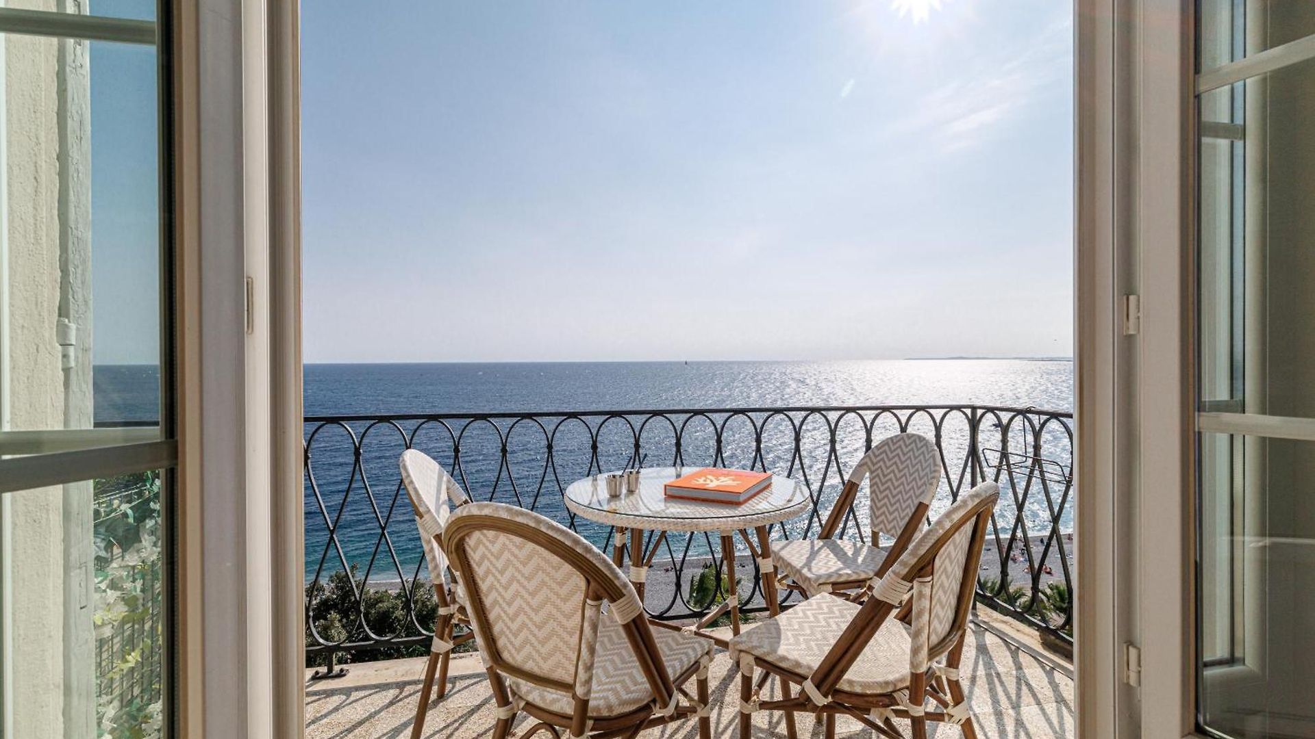 Outstanding View On The Promenade - Awesome 2 Bdr Nice