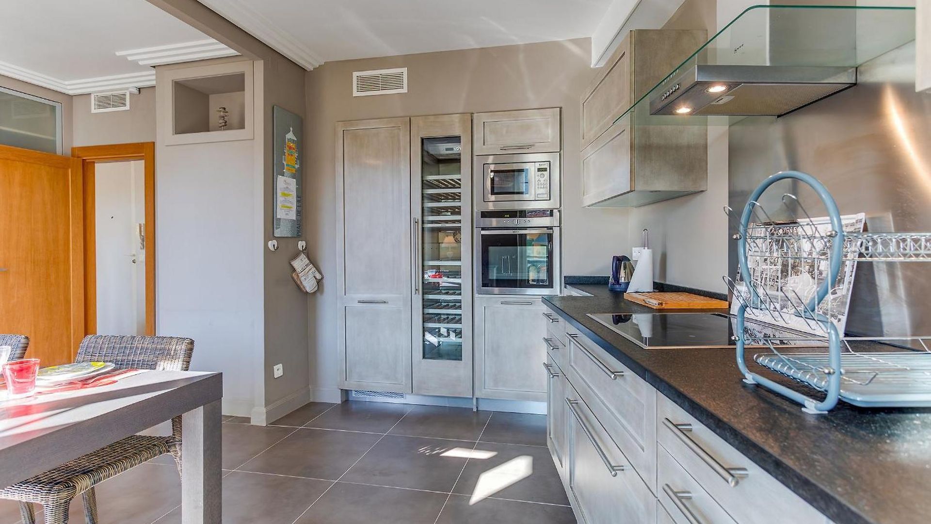 Appartement Vue Magenta Ap4484 By Riviera Homes *