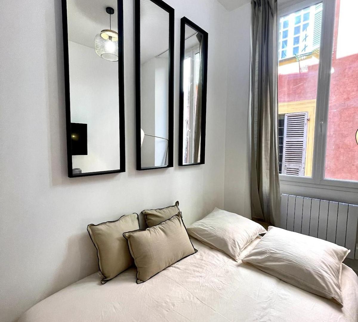 Appartement Vieux-nice Proche De La Et Cours Saleya