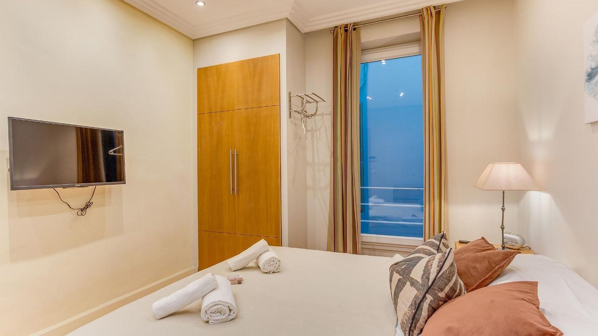 Vue Magenta Ap4484 By Riviera Homes
