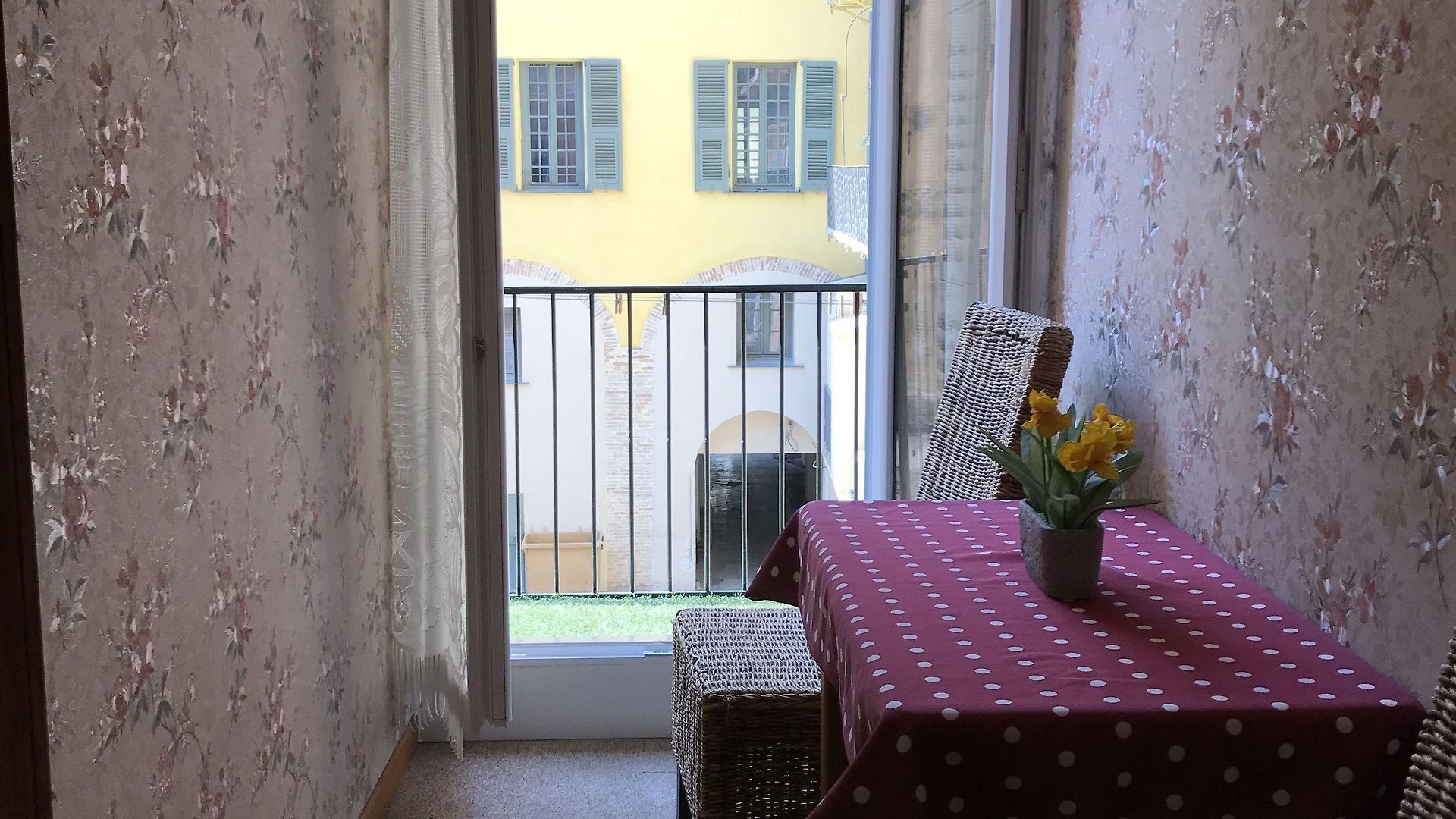 Au Picardy Hotel