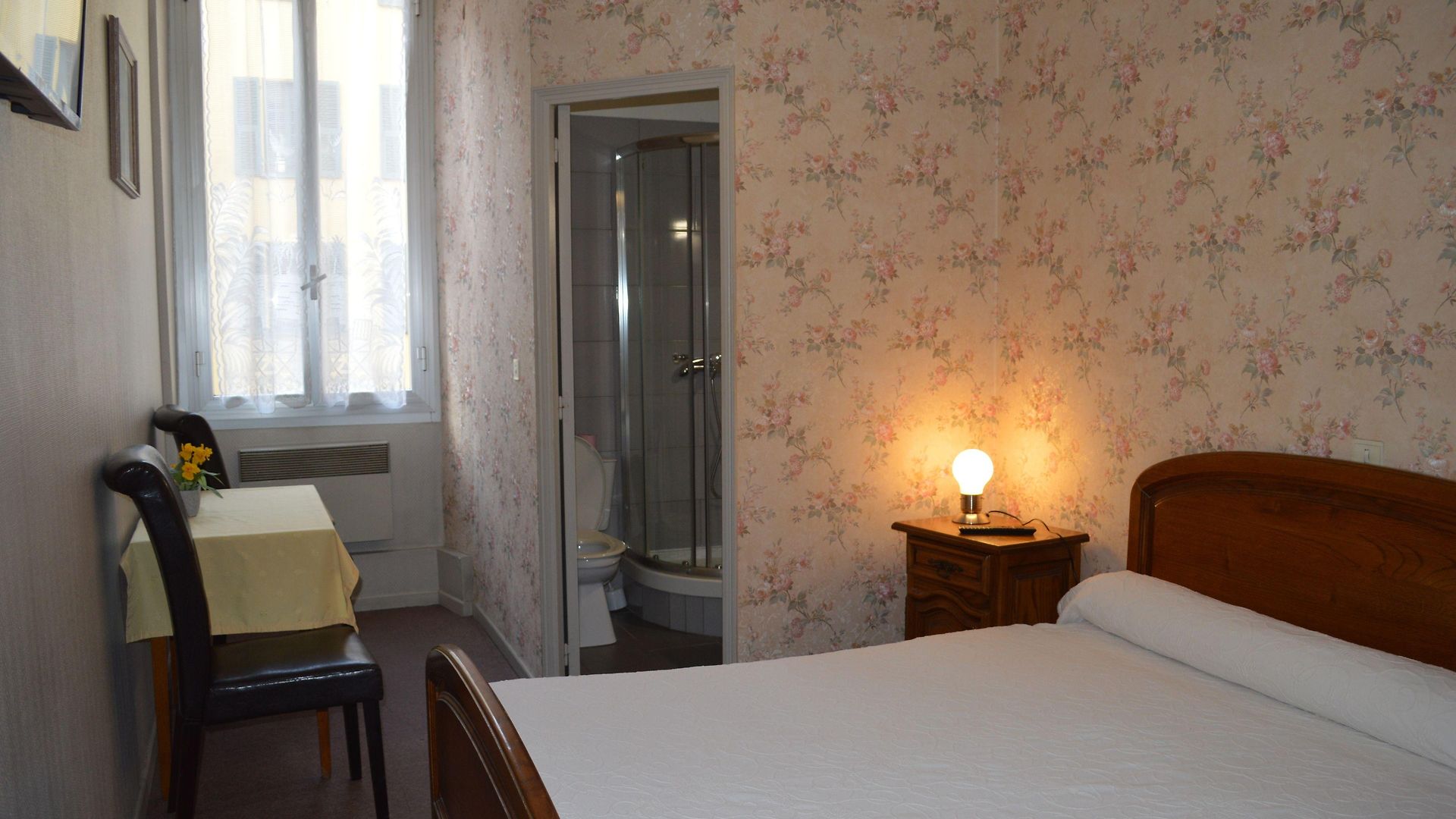 Au Picardy Hotel