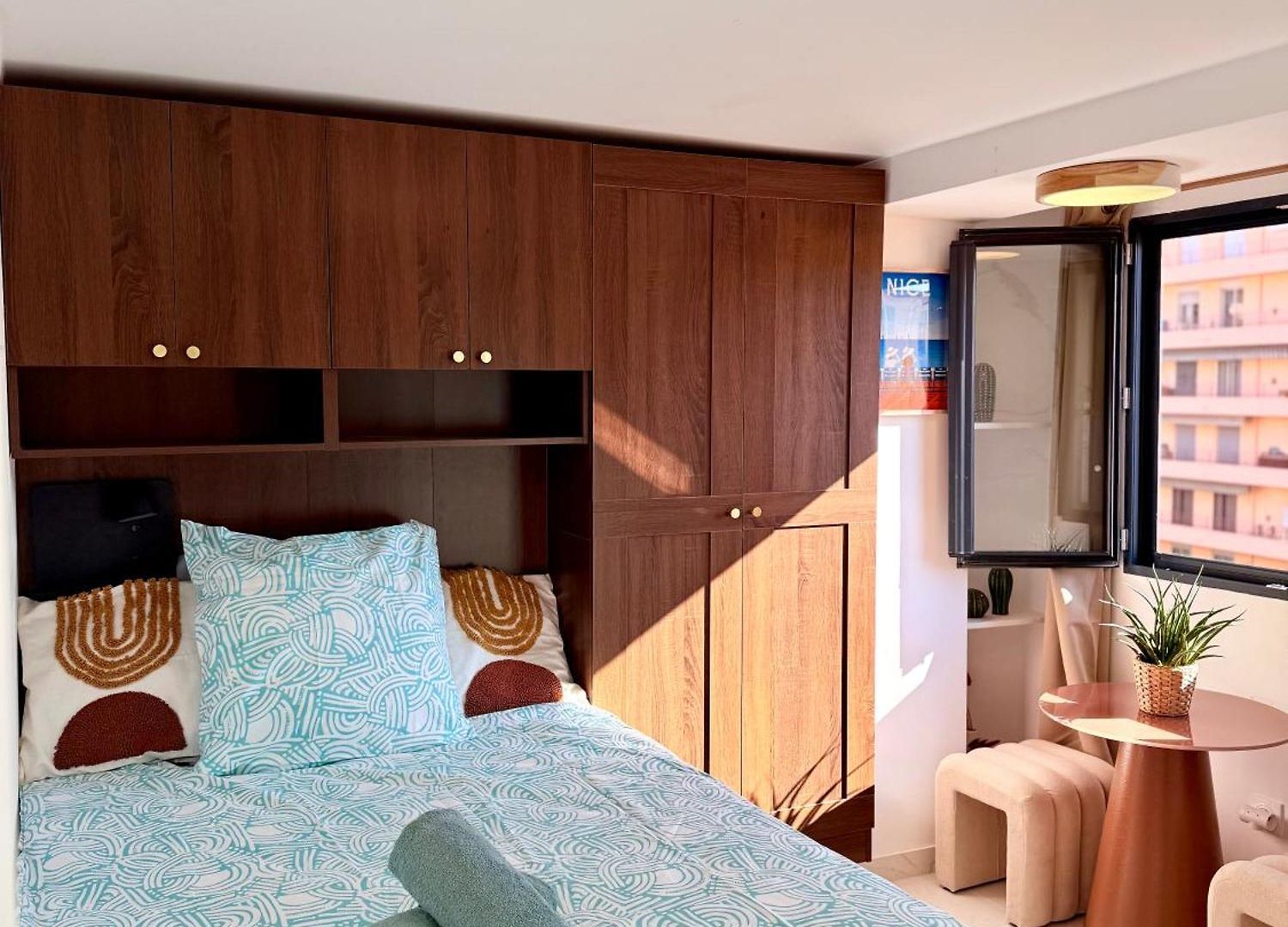 Place Massena - Small Peaceful Haven Apartment Nice