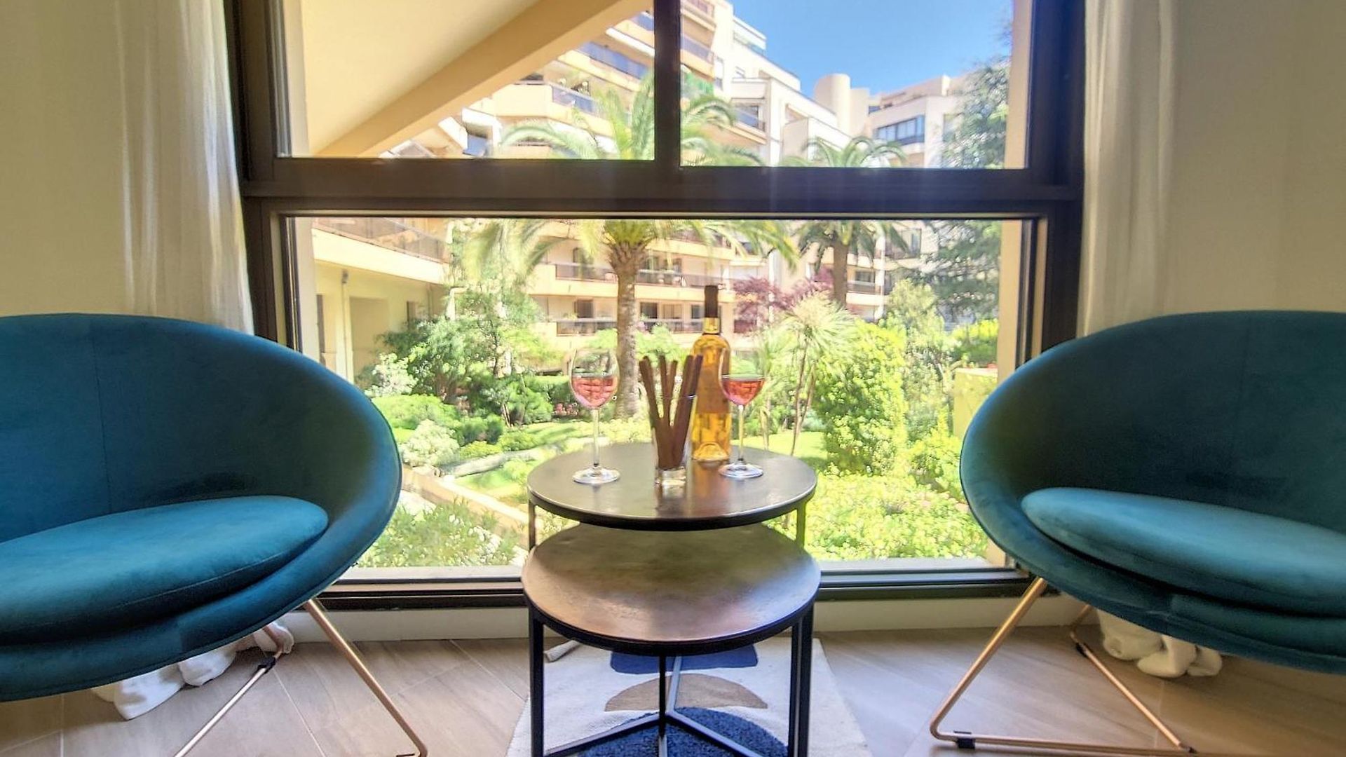 Nestor&jeeves - Palm Riviera - - Close Old Town