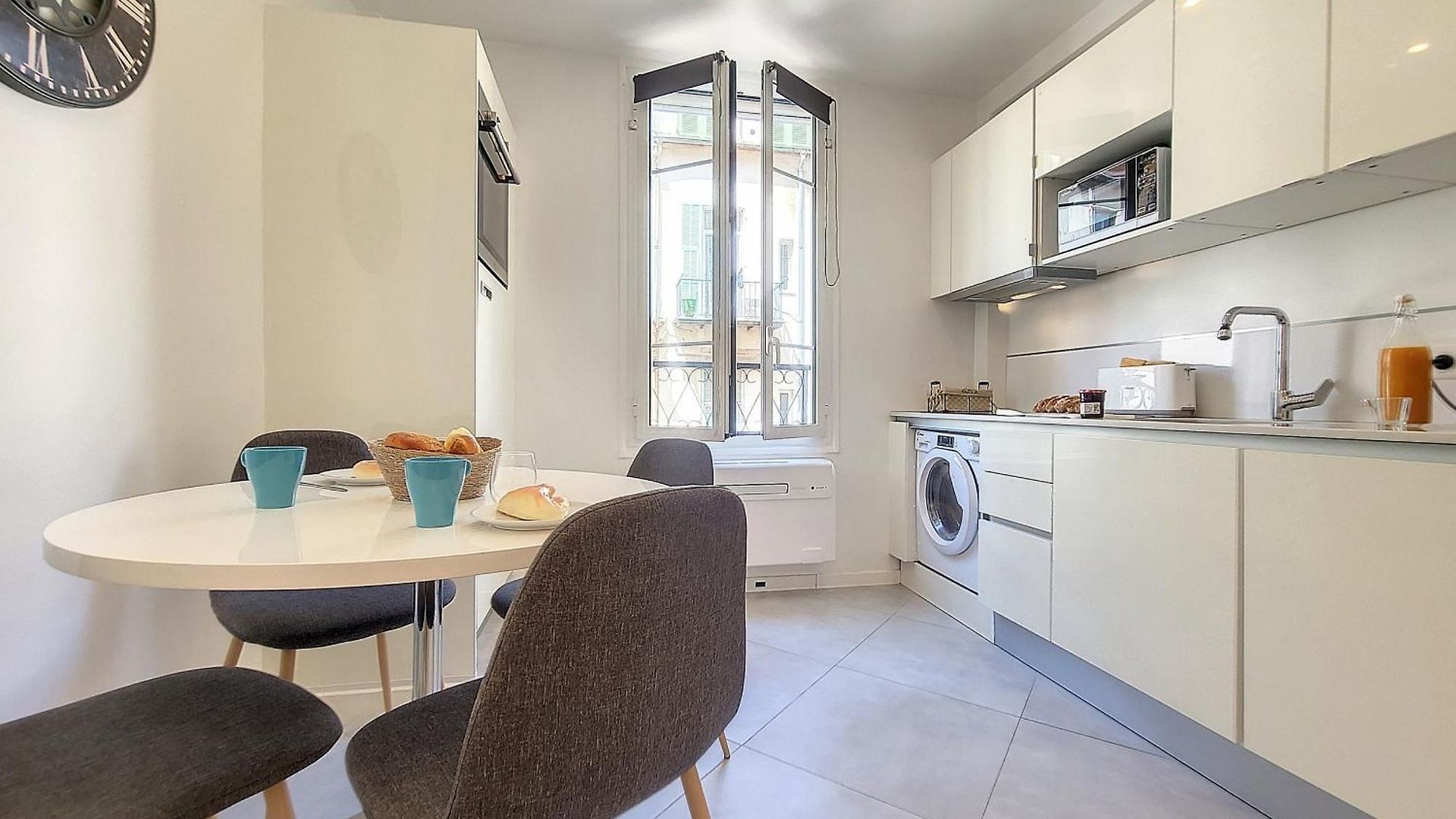 Nestor&jeeves - L Ancre - Port Area - Close Old Town * Nice