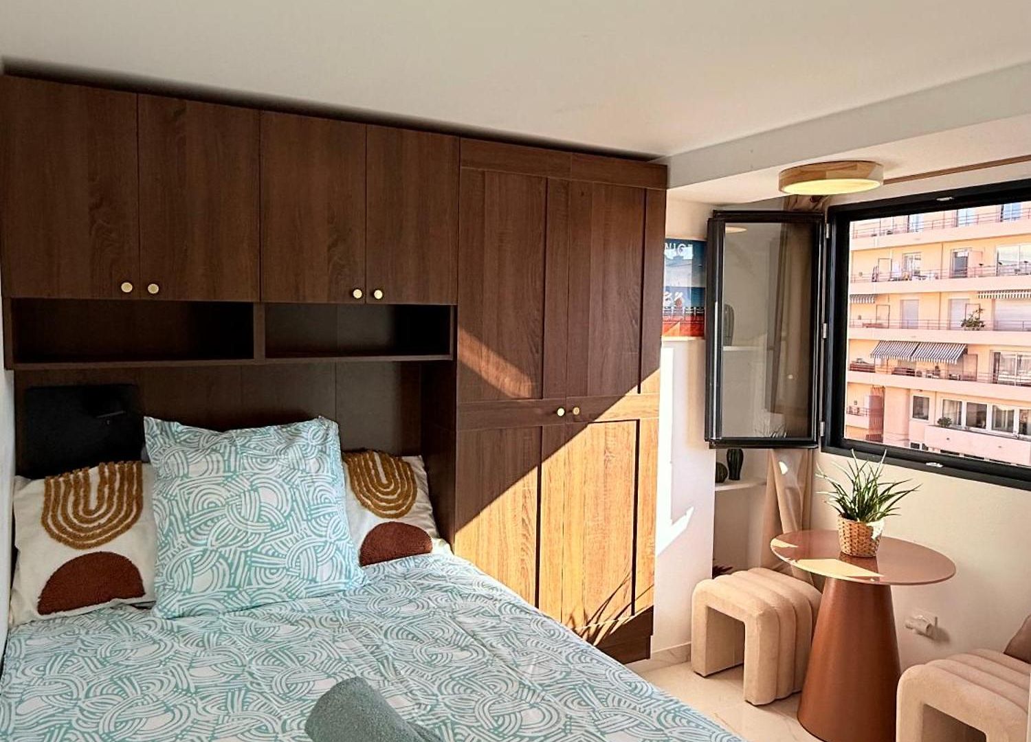 Apartment Place Massena - Small Peaceful Haven *