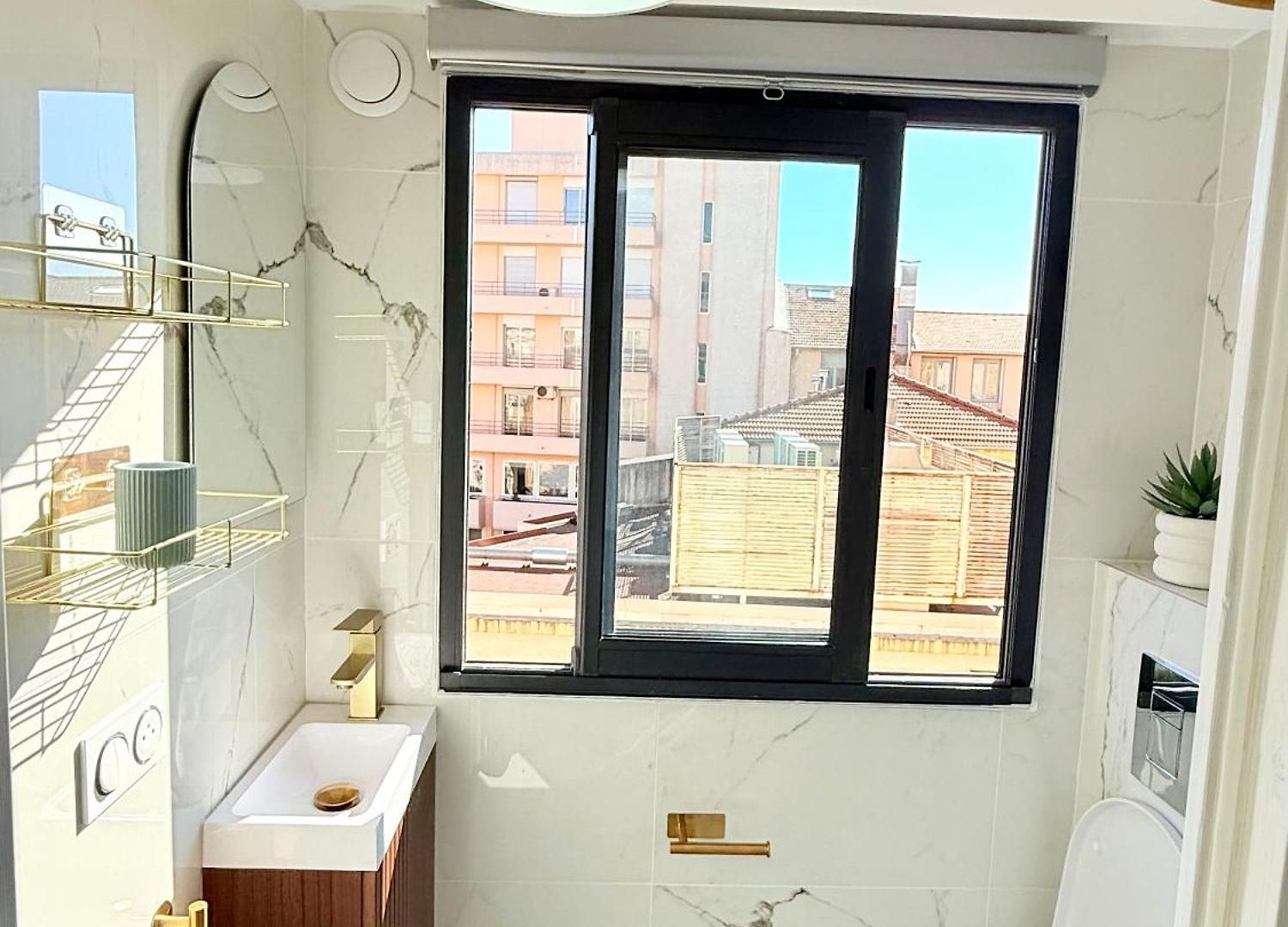 Apartment Place Massena - Small Peaceful Haven *