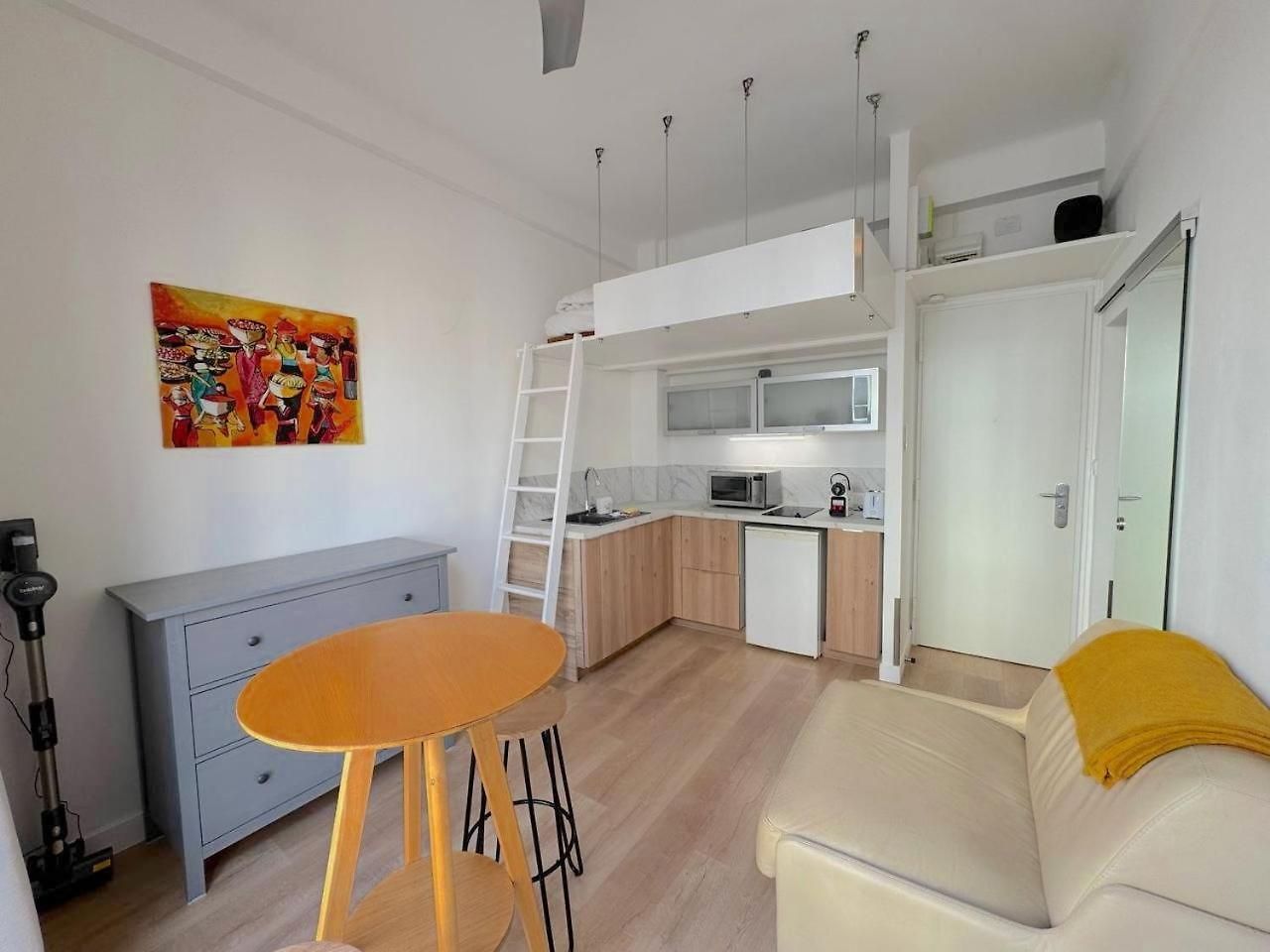⁂ Petit Nid Design Au Centre De