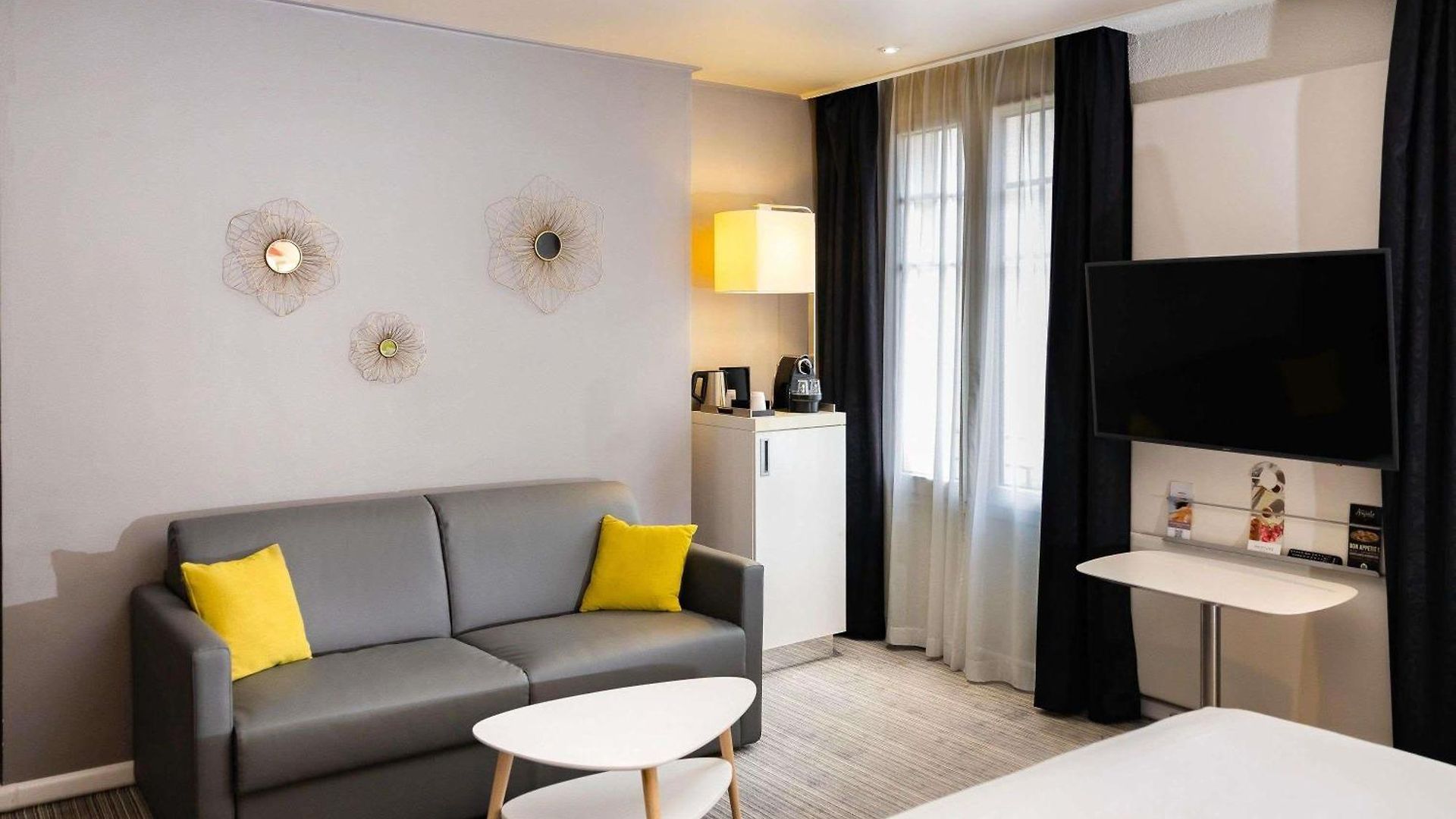 Mercure Centre Grimaldi Hotel 4*