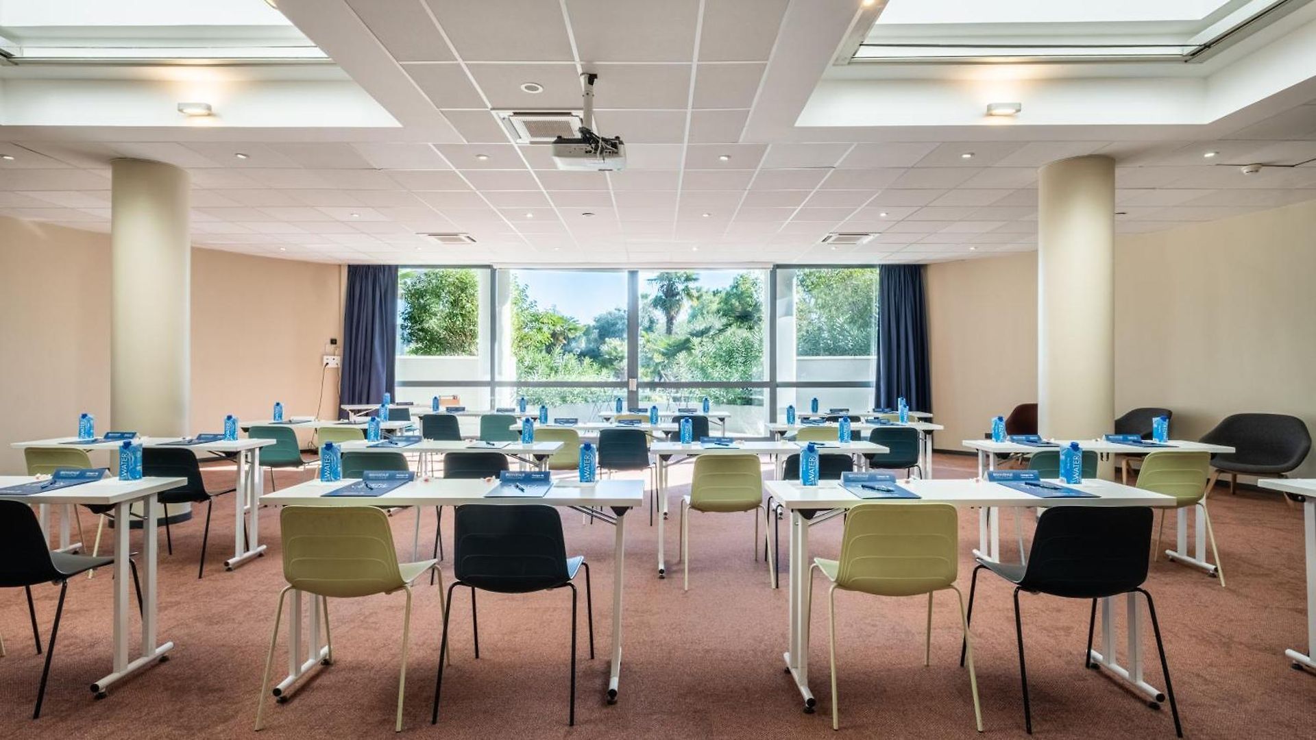 Campanile Prime - Airport Hotel 3*