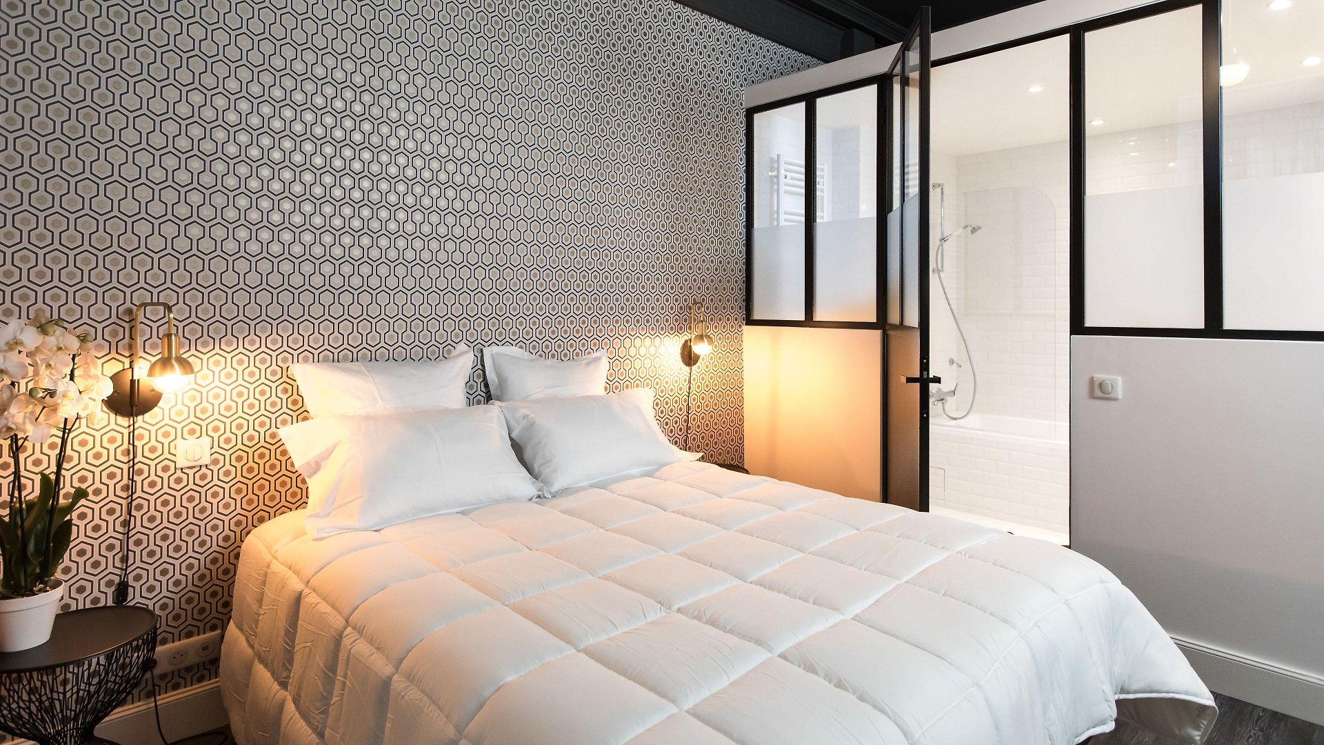 Arome Hotel 3*