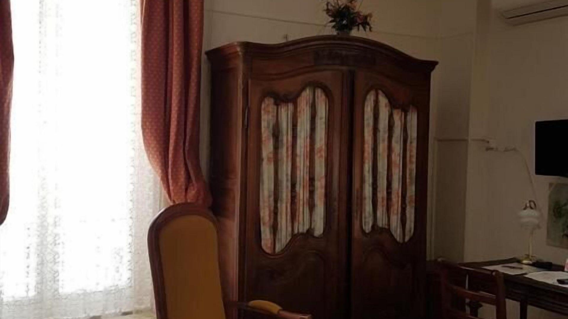 Cronstadt Hotel