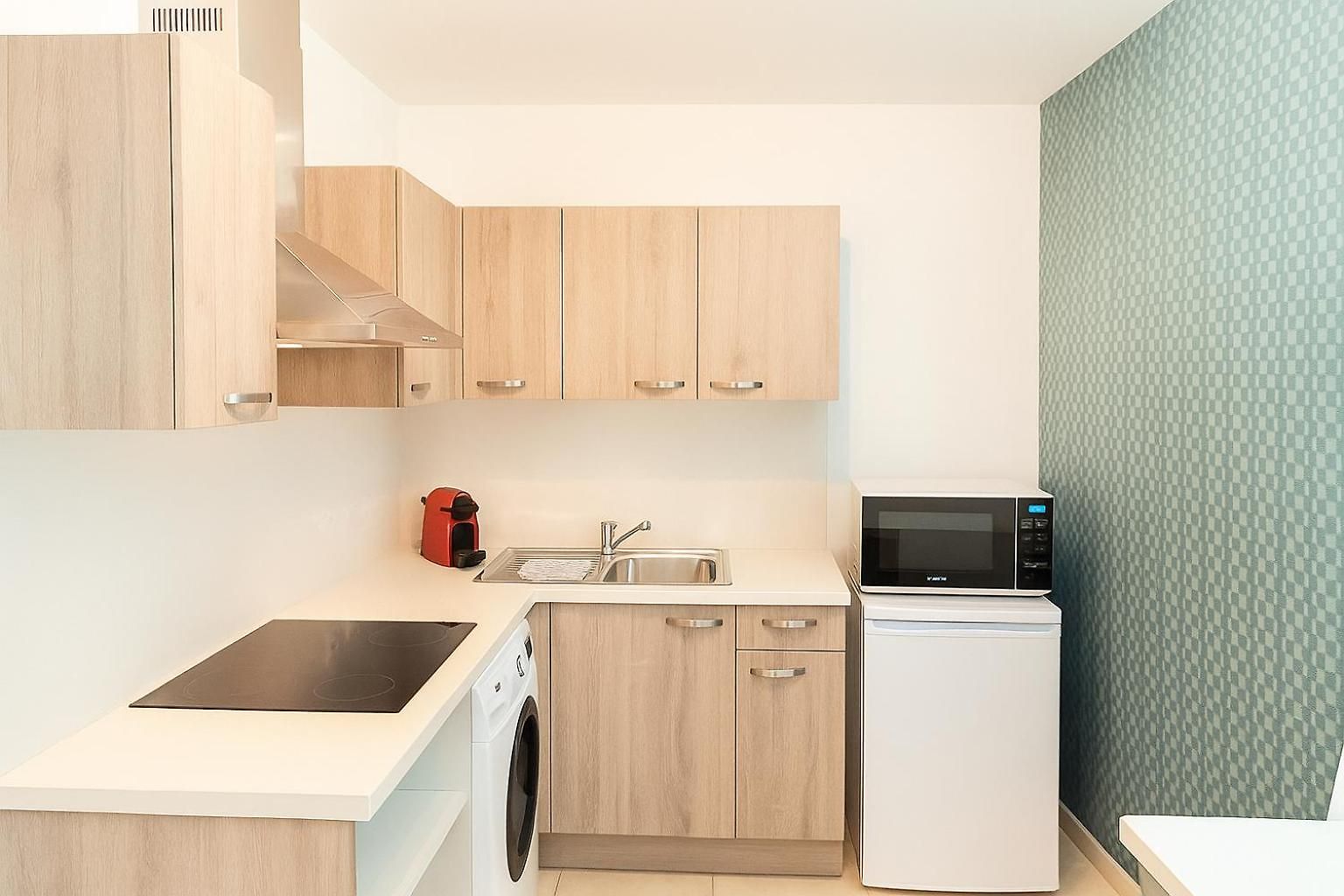 Appartement Joli 2 Pièces Niçois Avec Terrasse Ensoleillée