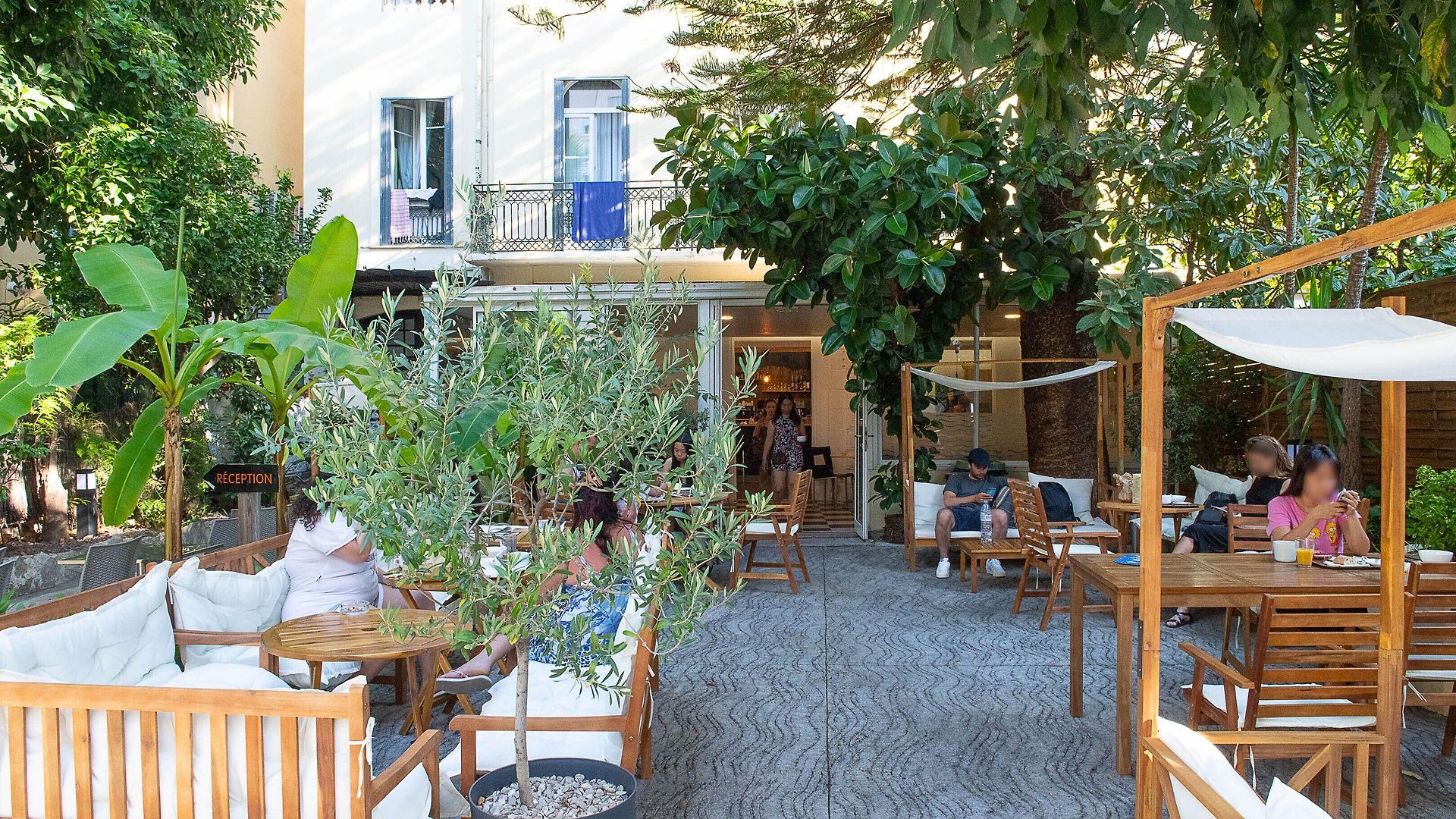 Hi Les Camélias Auberge de jeunesse *