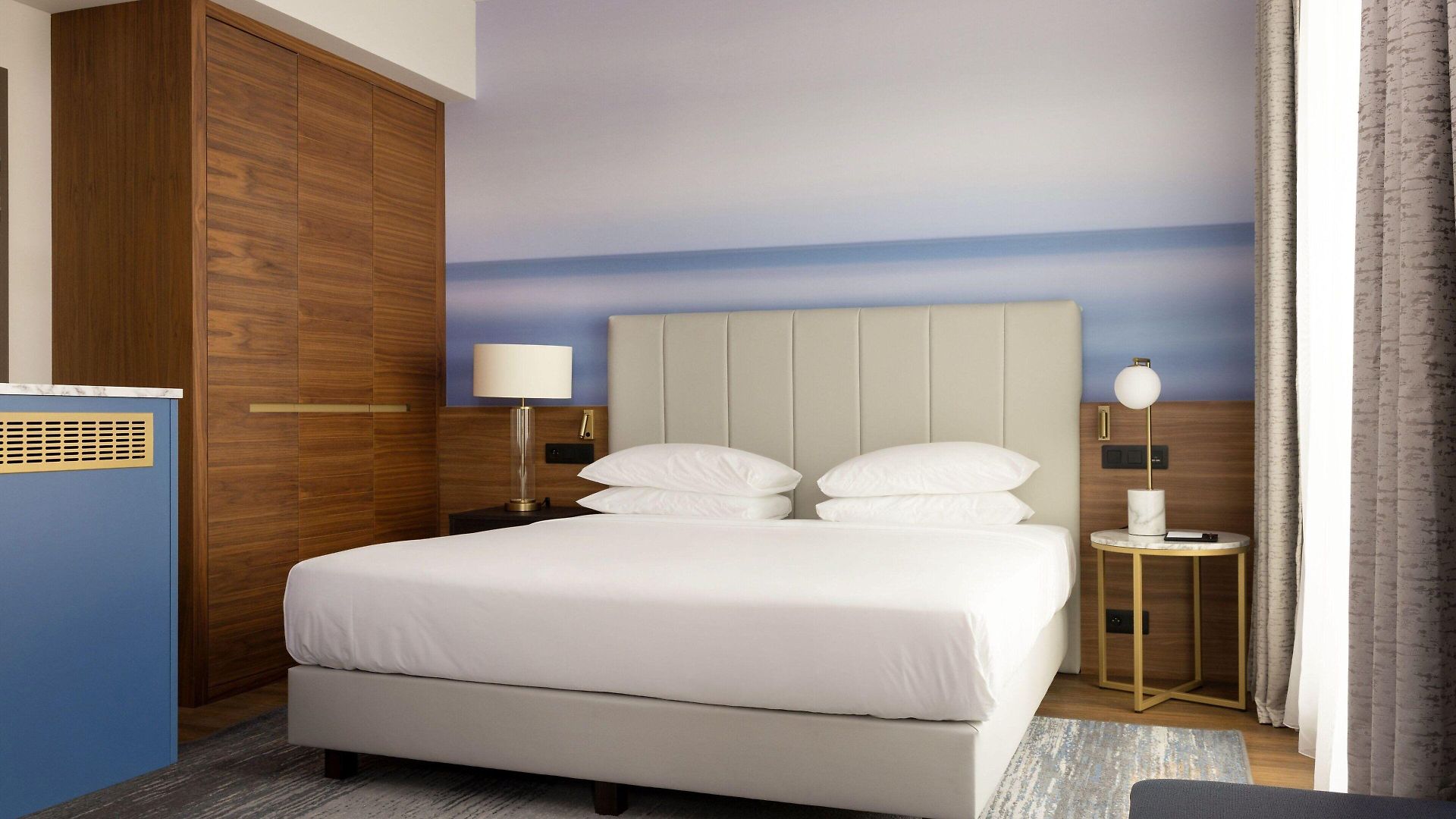 Sheraton 4*