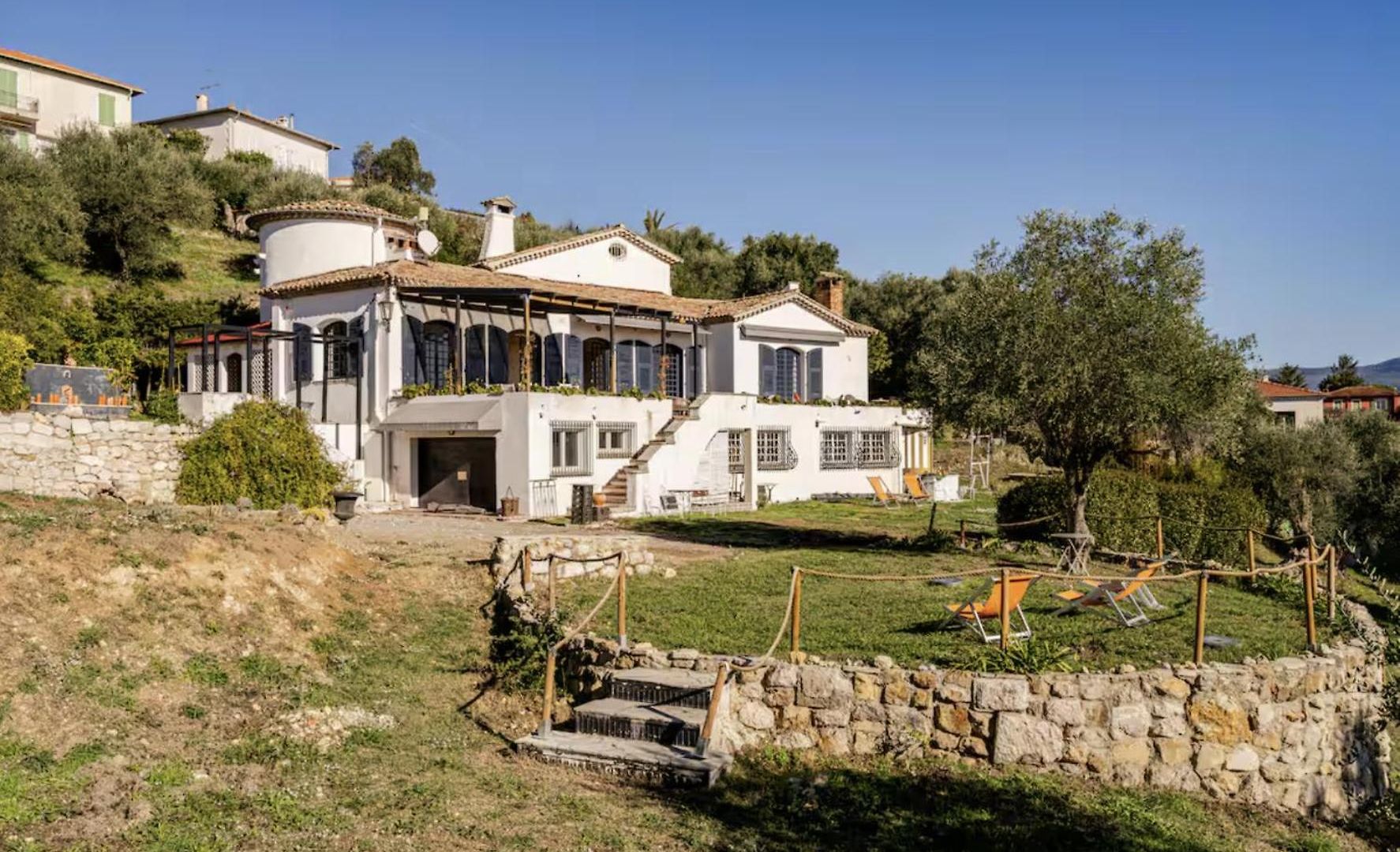 De Luxe Sur Les Collines Niçoises Hébergement de vacances Nice