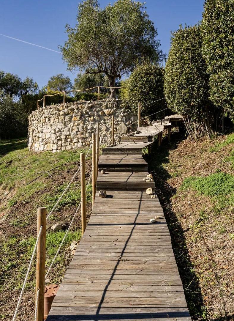 De Luxe Sur Les Collines Niçoises Hébergement de vacances Nice