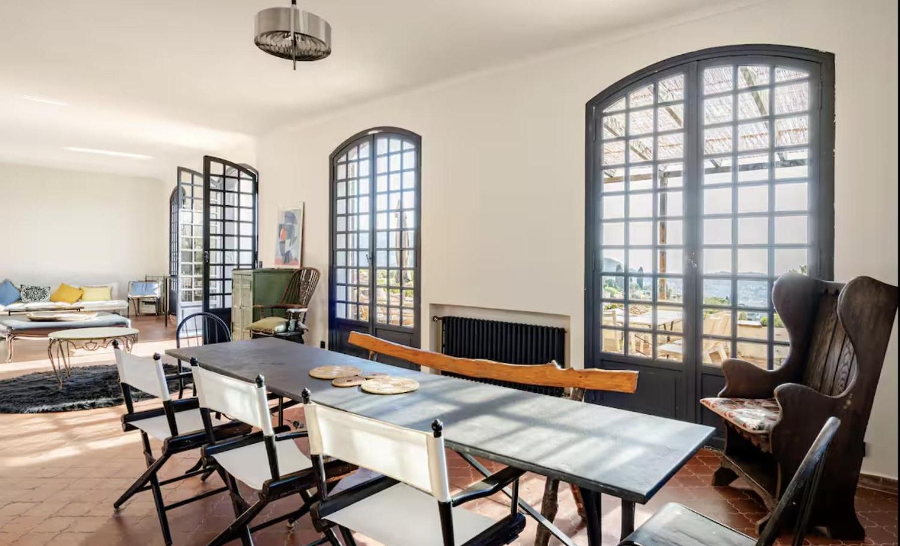 De Luxe Sur Les Collines Niçoises Hébergement de vacances Nice
