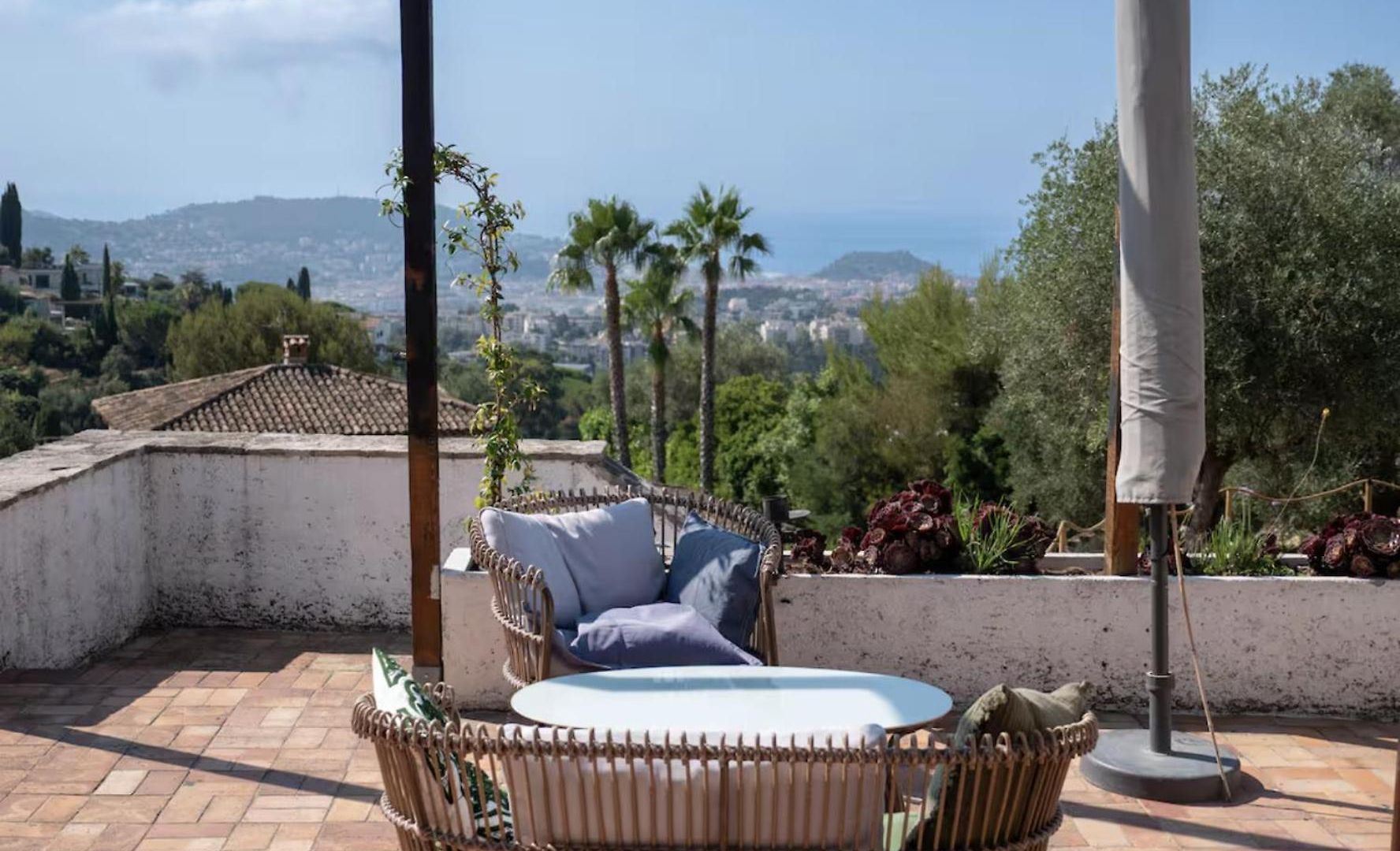 Hébergement de vacances De Luxe Sur Les Collines Niçoises