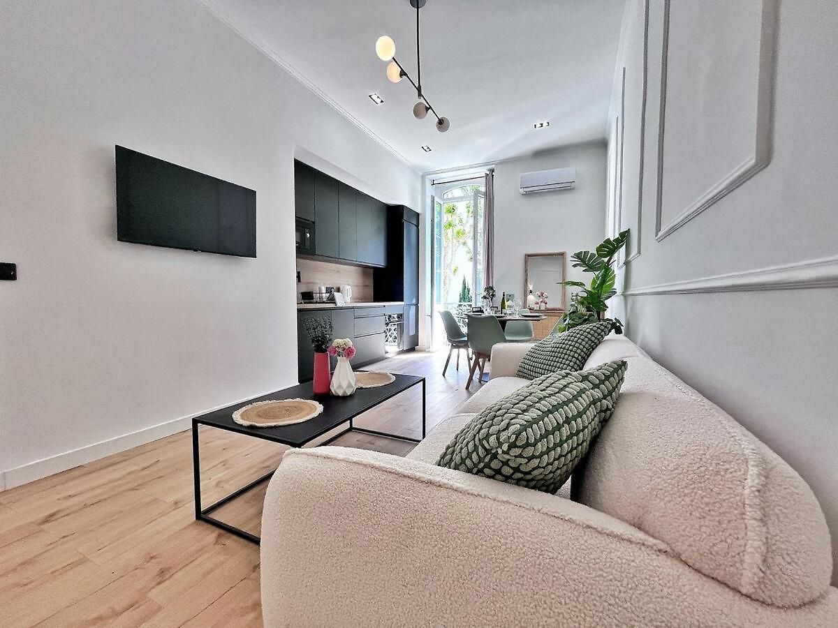 Ref 118 Oliviera 2 Beds In Riquier Appartement Nice