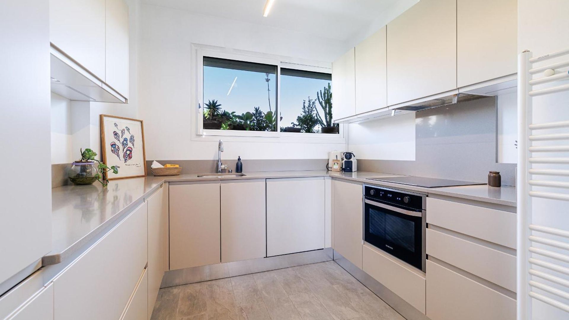 Quiet & Open View - 1 Bdr Large Terrace Appartement