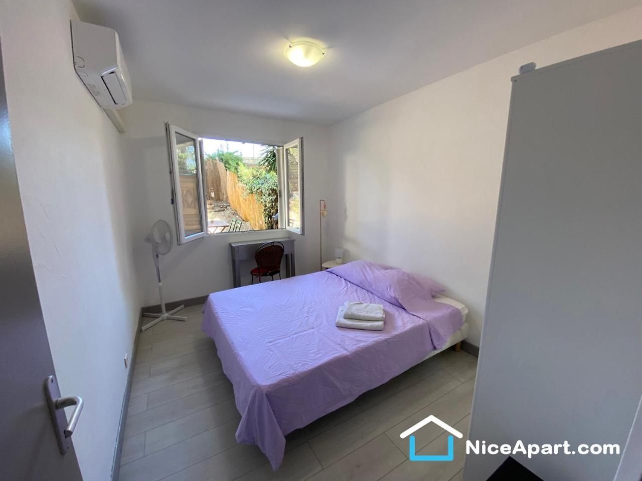 Apartment Hillside With 100 Sqm Private Garden