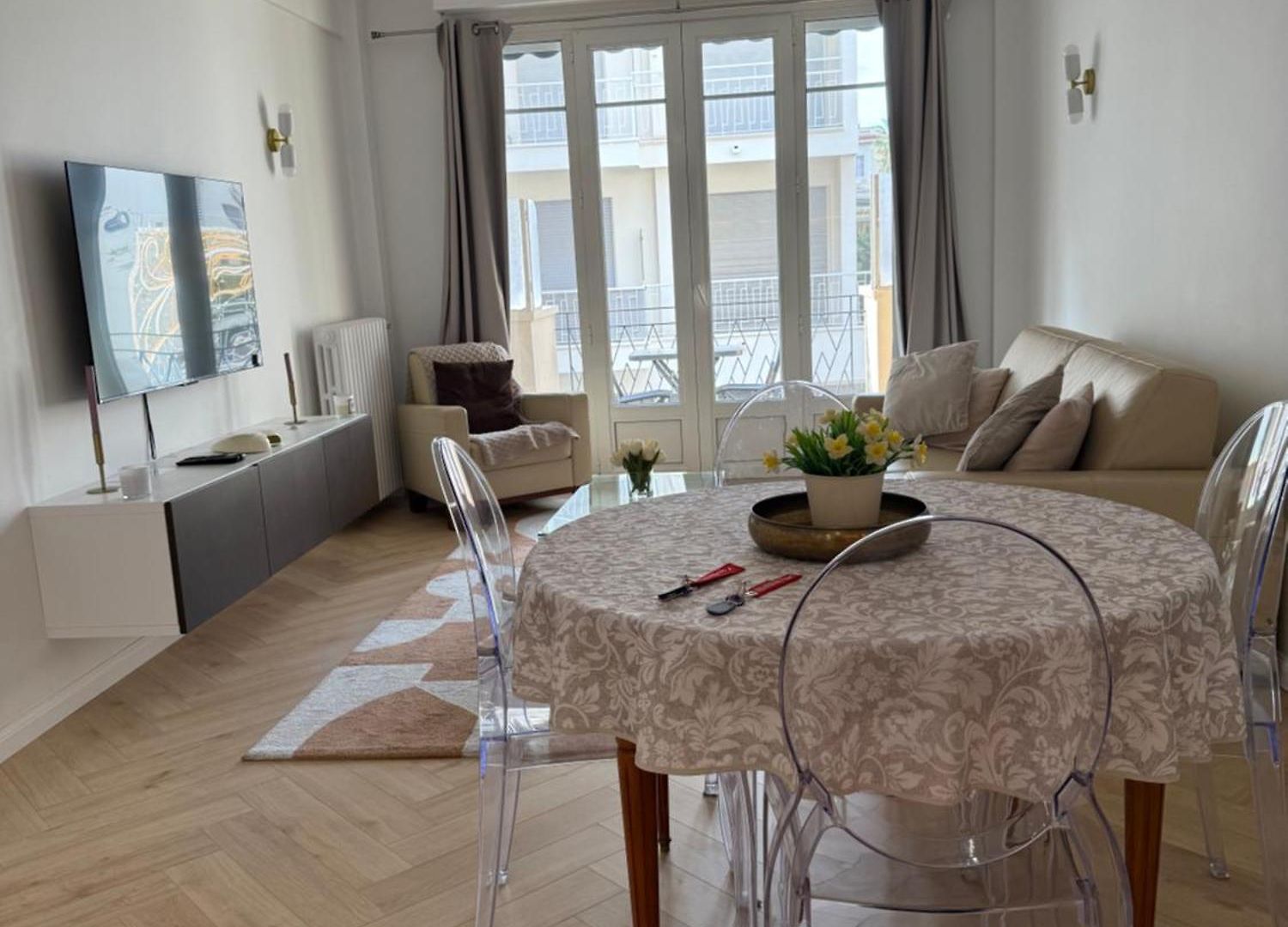 Beautiful 3 Rooms, Carre D 'or Apartment *