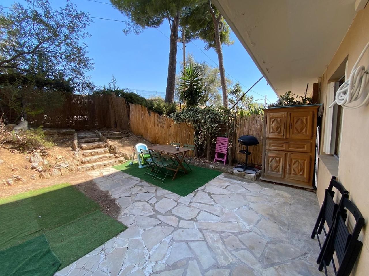 Hillside With 100 Sqm Private Garden *