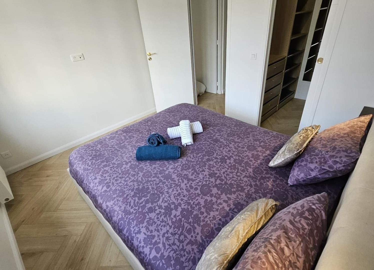 Beautiful 3 Rooms, Carre D 'or Apartment