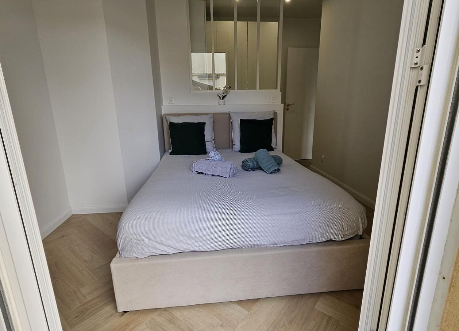 Apartment Beautiful 3 Rooms, Carre D 'or *