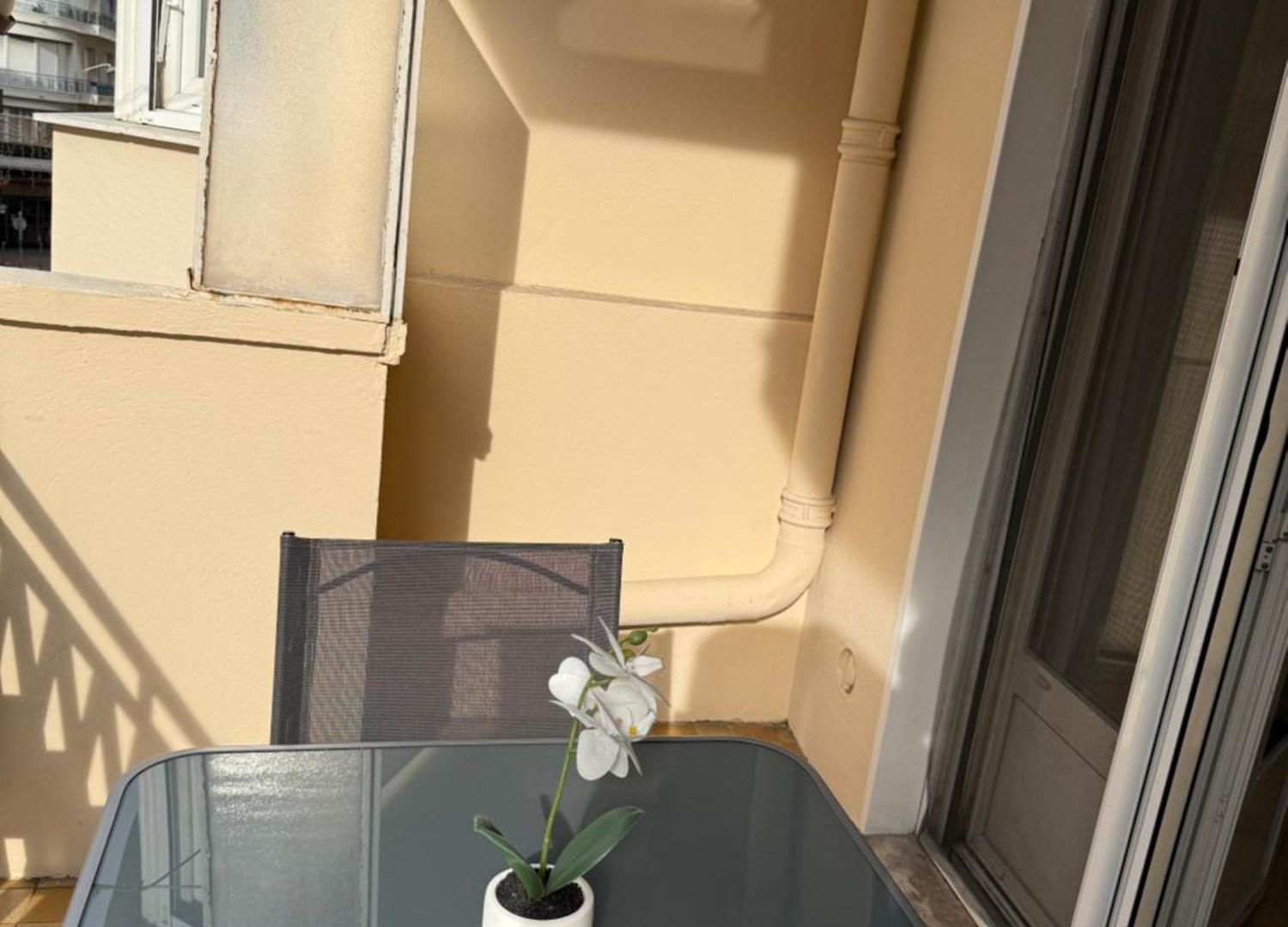 Apartment Beautiful 3 Rooms, Carre D 'or