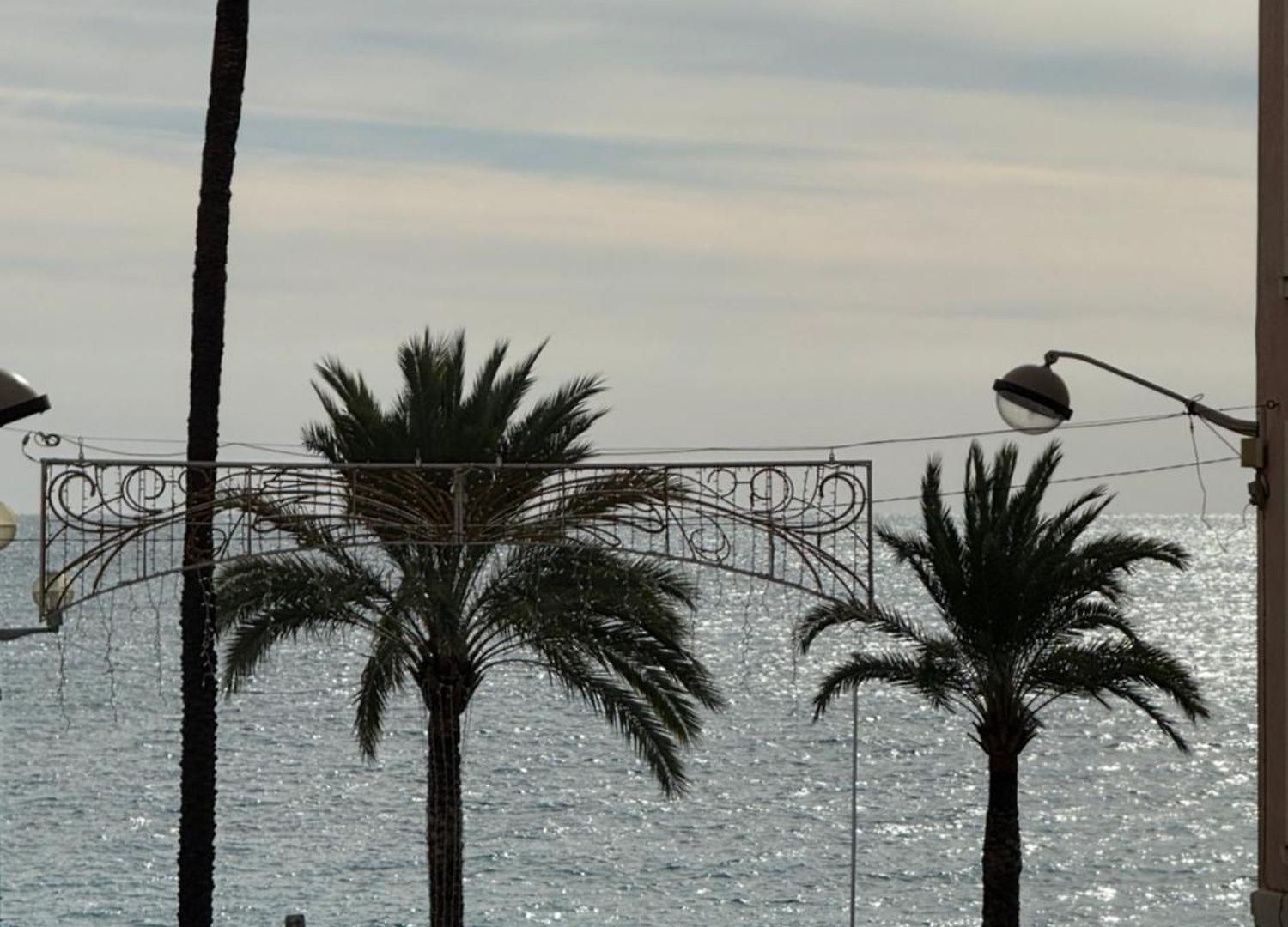 Apartment Beautiful 3 Rooms, Carre D 'or Nice