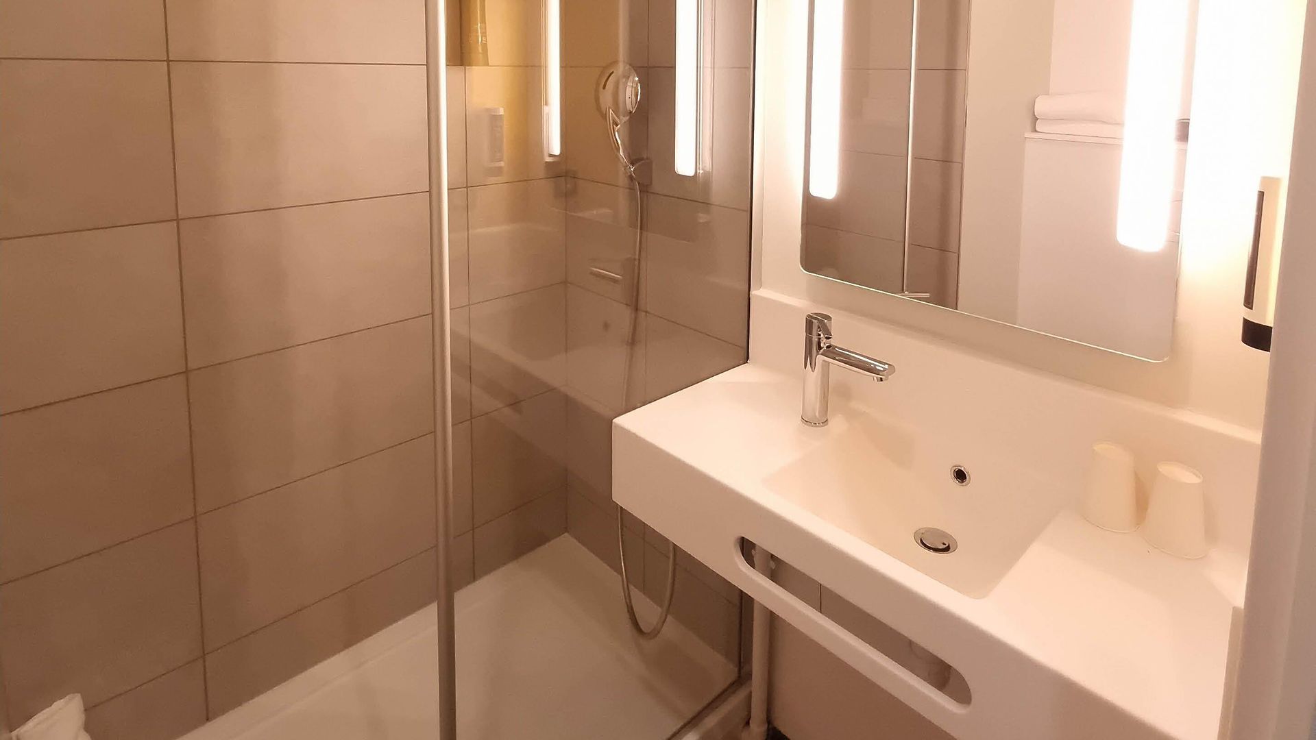 Stade Riviera Hotel