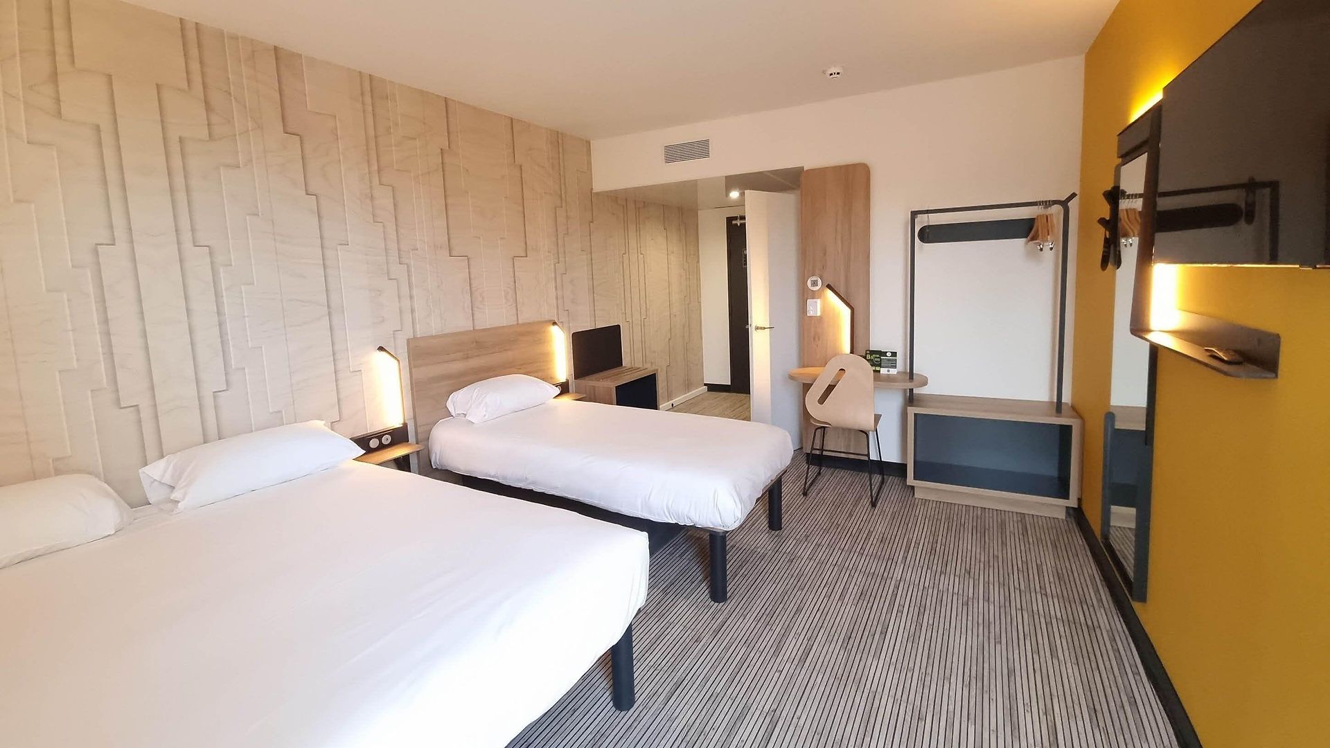 Stade Riviera Hotel 3*