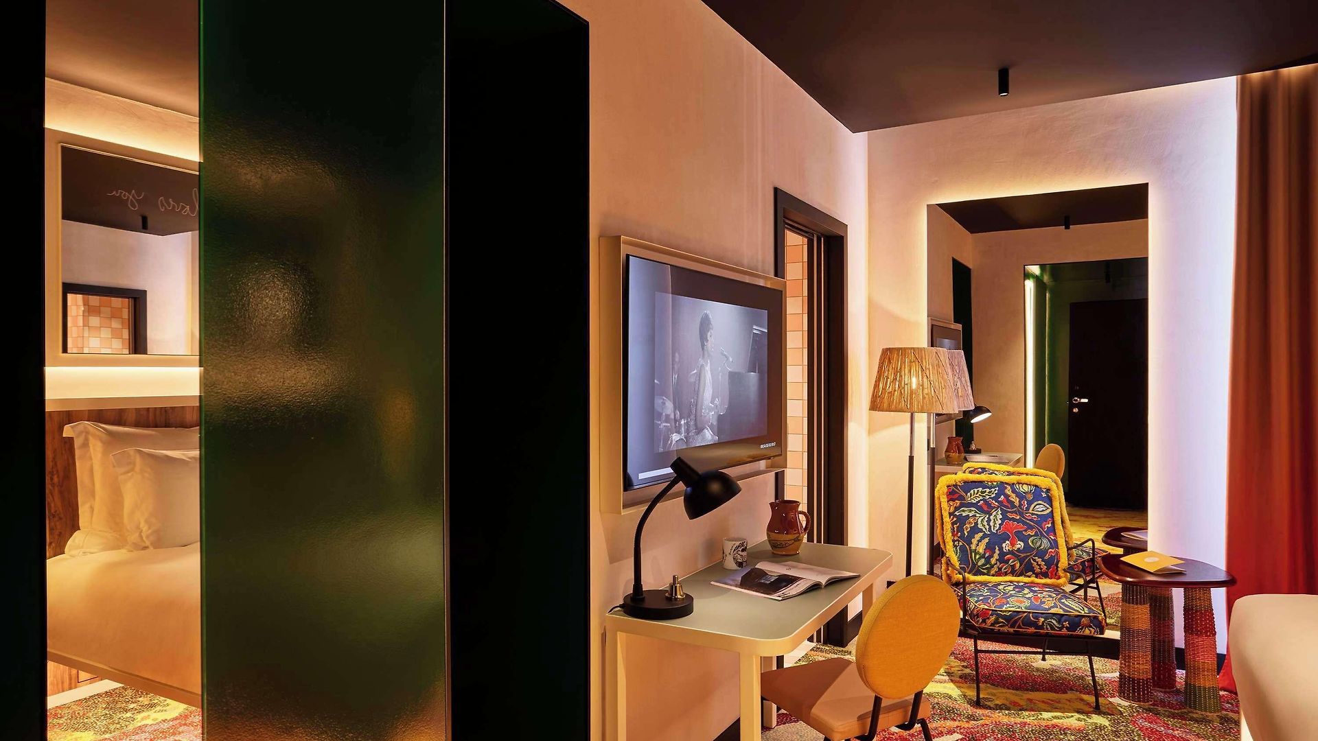 Hotel Mama Shelter 4*