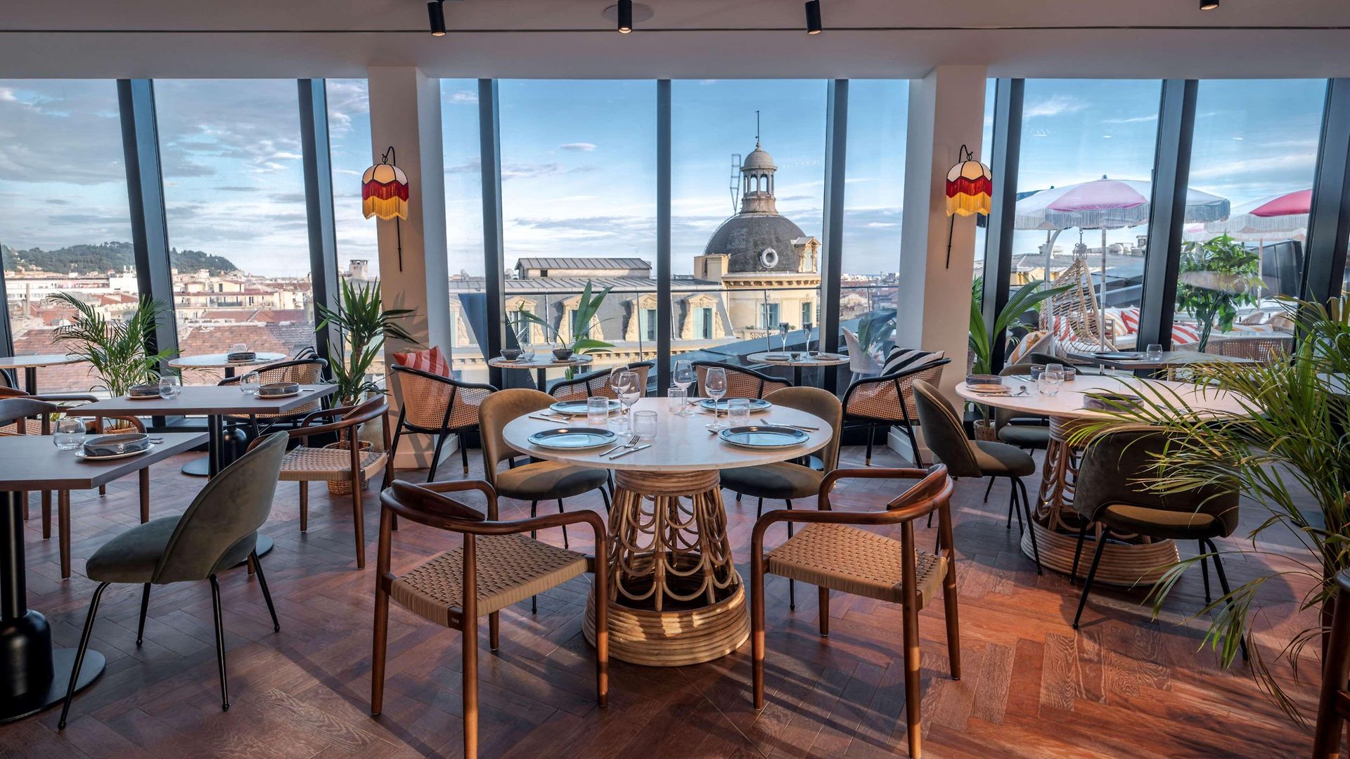 Doubletree By Hilton Centre Iconic Hotel 4*