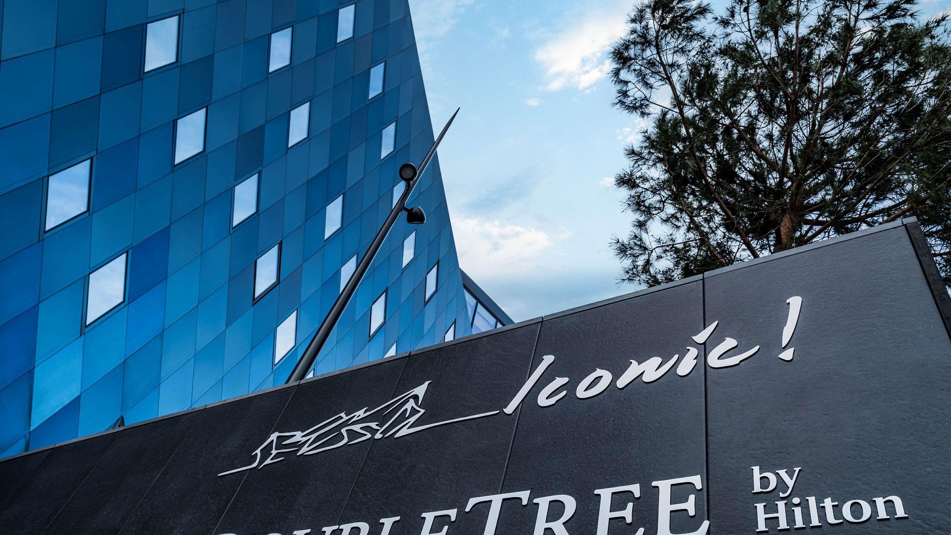 Doubletree By Hilton Centre Iconic