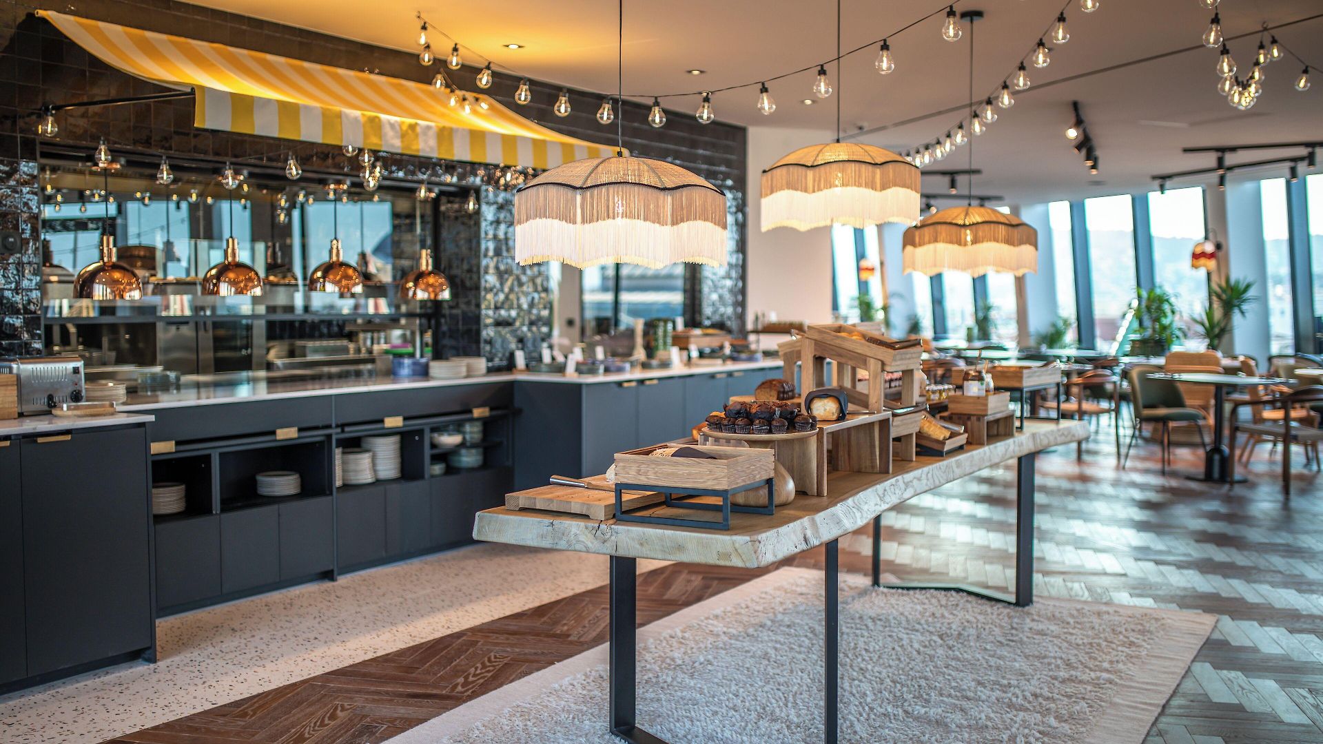 Doubletree By Hilton Centre Iconic Hotel 4*
