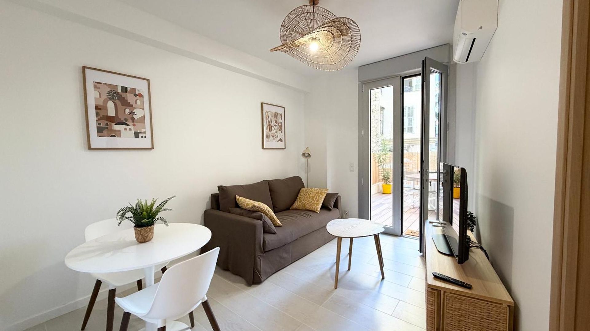 Appartement 2p Neuf Avec Terrasse, Proche Nice