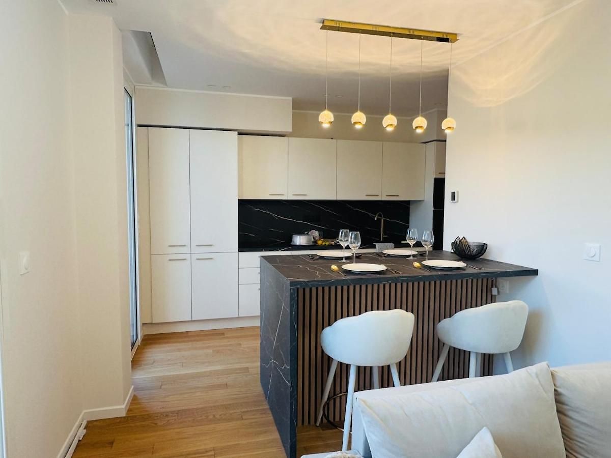 Le Palais Diane - Cosy, Moderne Et Climatisé Appartement