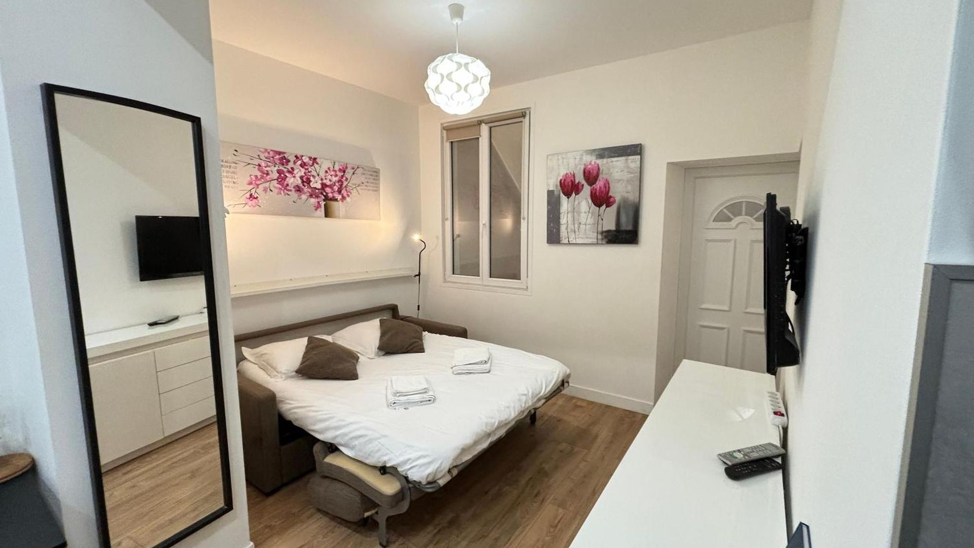 Au Cœur Du Vieux Nice, Superbe Refait à Neuf Appartement *
