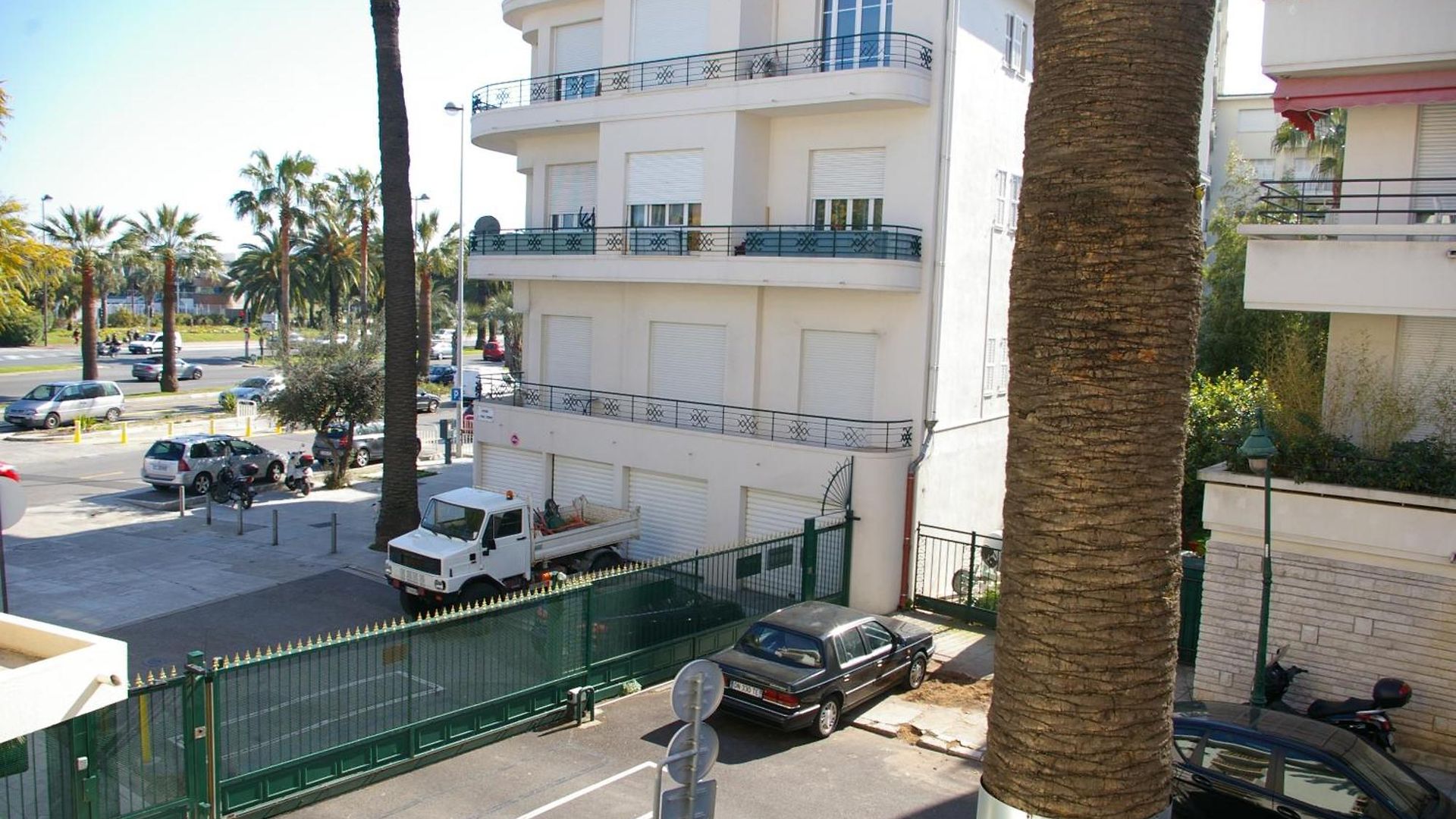 Proche * Nice