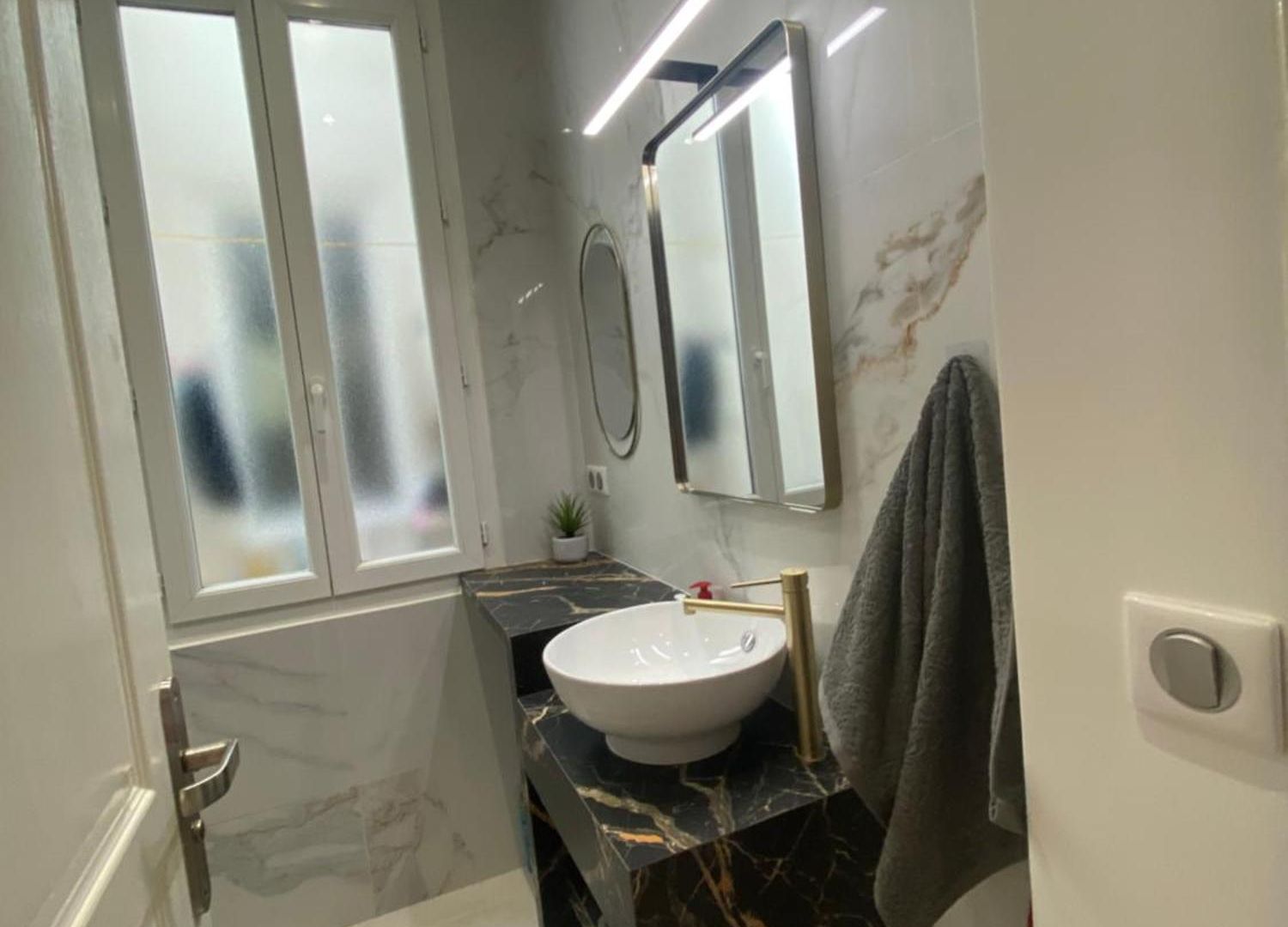 Appartement Zgondoiu Résidence *